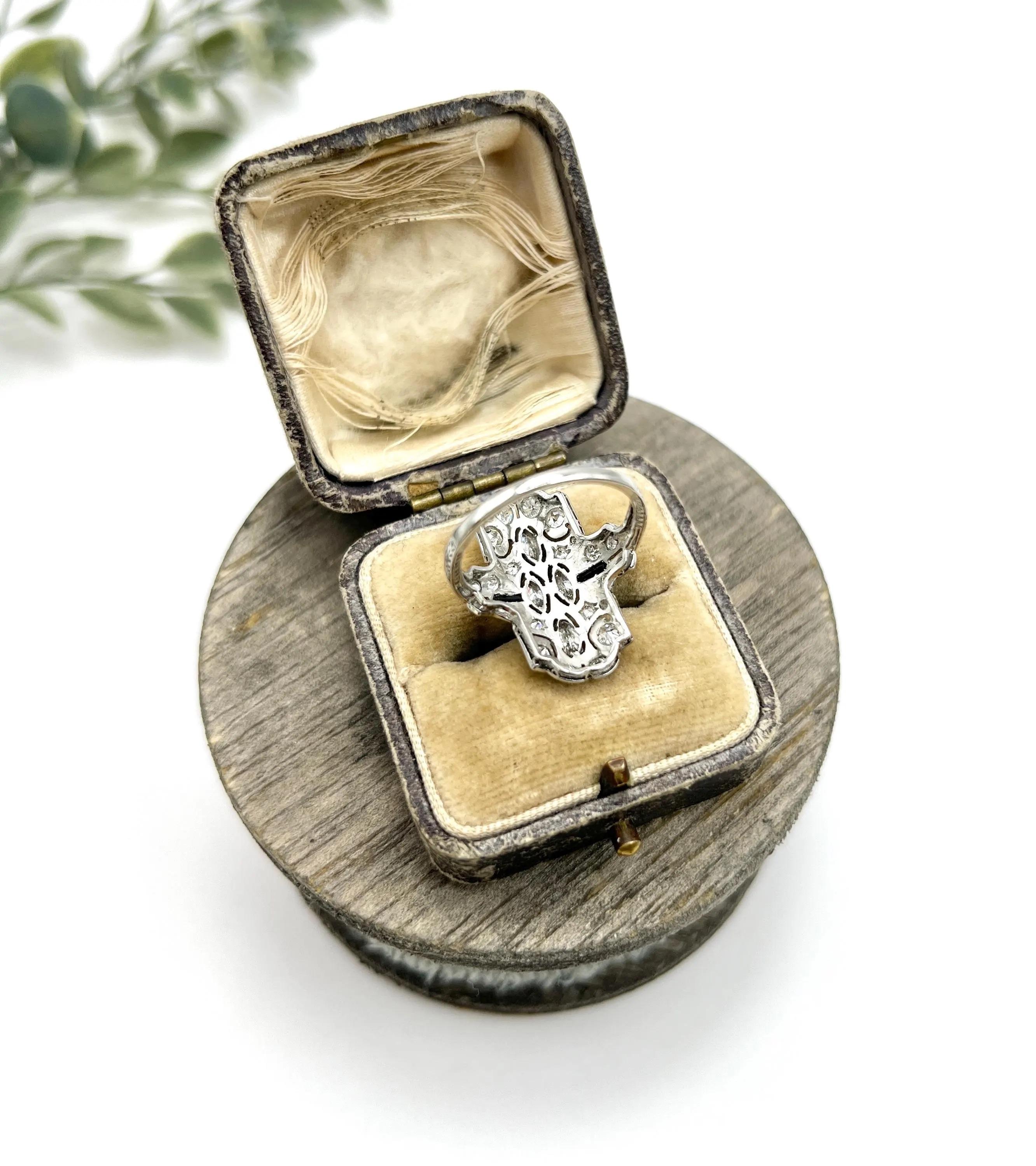 Platinum, Art Deco Style Diamond and Onyx Shield Shaped Ring In Good Condition For Sale In Brighton, GB