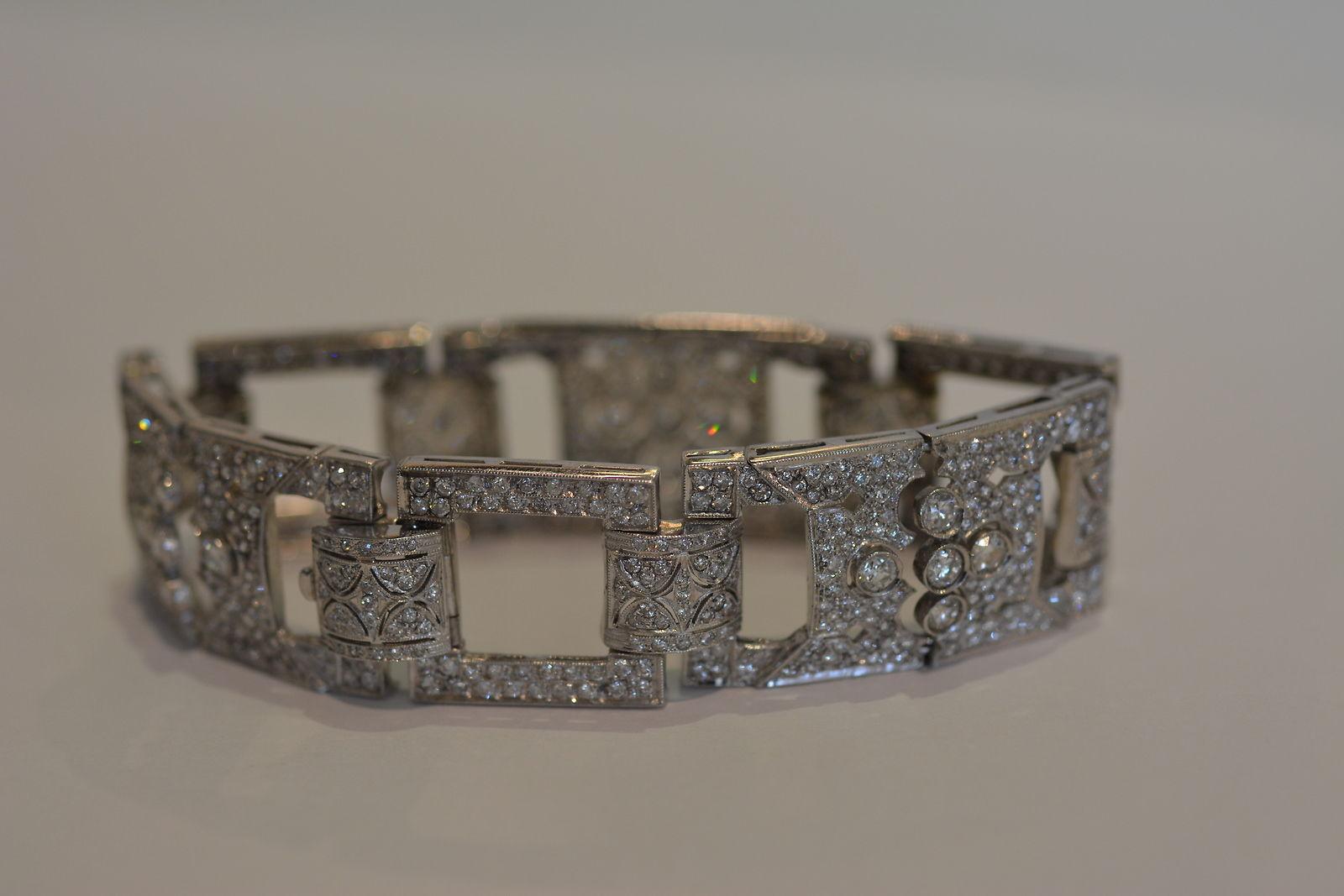 Platinum Art Deco Style Diamond Bracelet 8.30 Carat TDW, SI Clarity For Sale 5