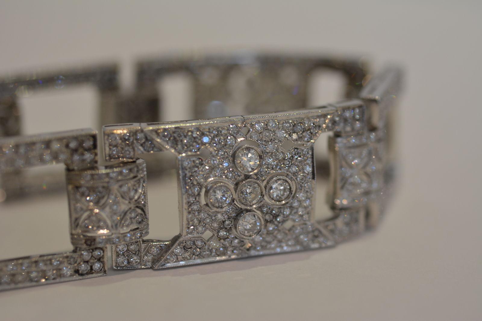 Platinum Art Deco Style Diamond Bracelet 8.30 Carat TDW, SI Clarity For Sale 6