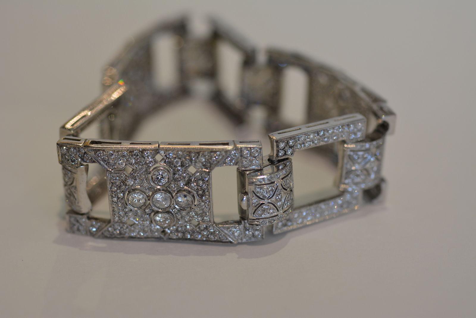 Platinum Art Deco Style Diamond Bracelet 8.30 Carat TDW, SI Clarity For Sale 7