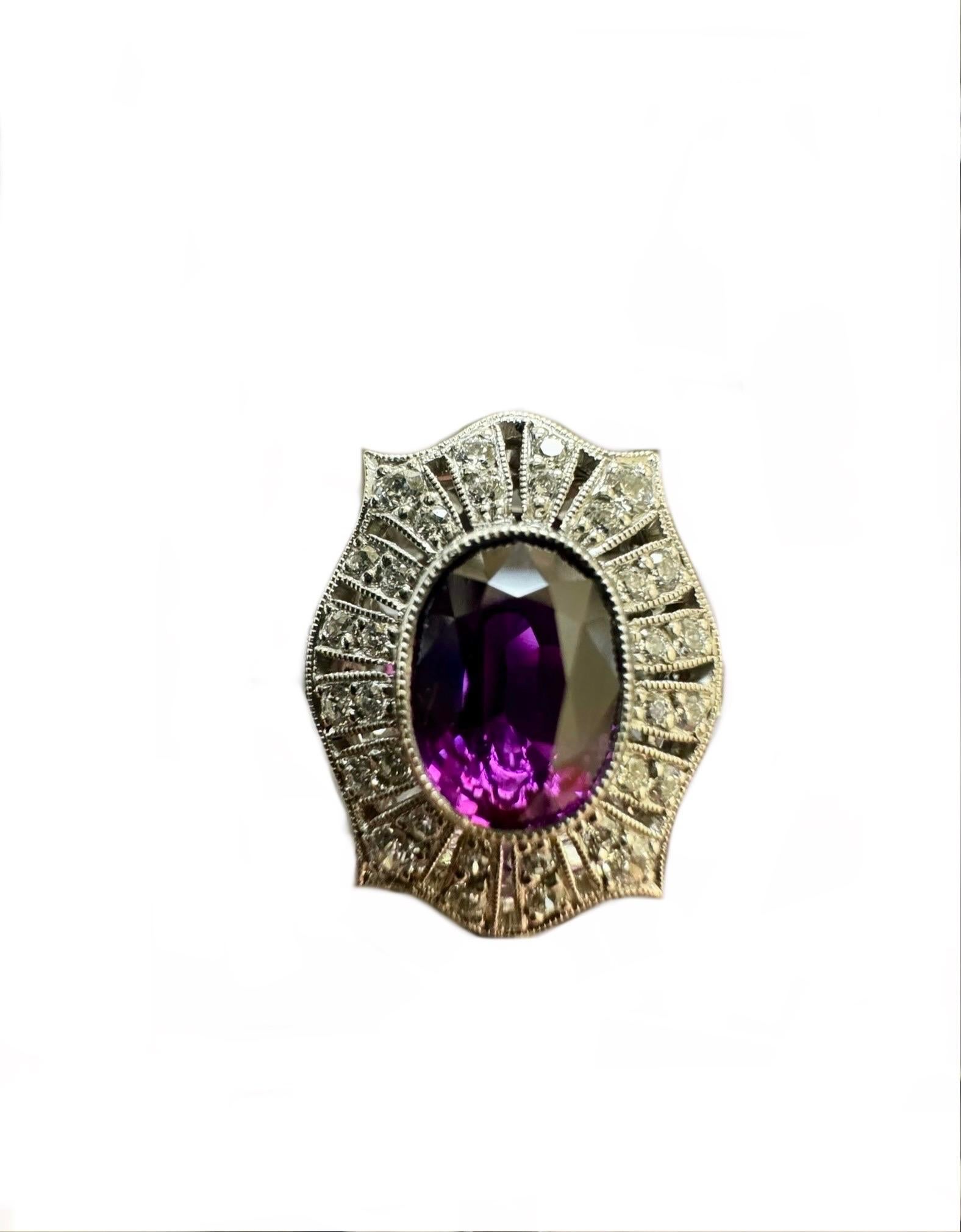 Oval Cut Platinum Art Deco Style Diamond GIA 2.01 Carat Vivid Purple Oval Sapphire Ring For Sale