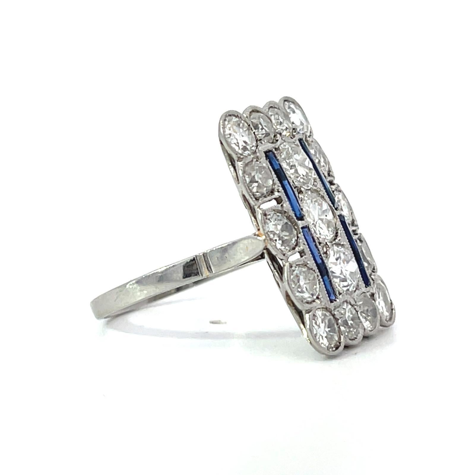 Taille simple Bague en platine de style Art déco avec diamant et saphir en vente