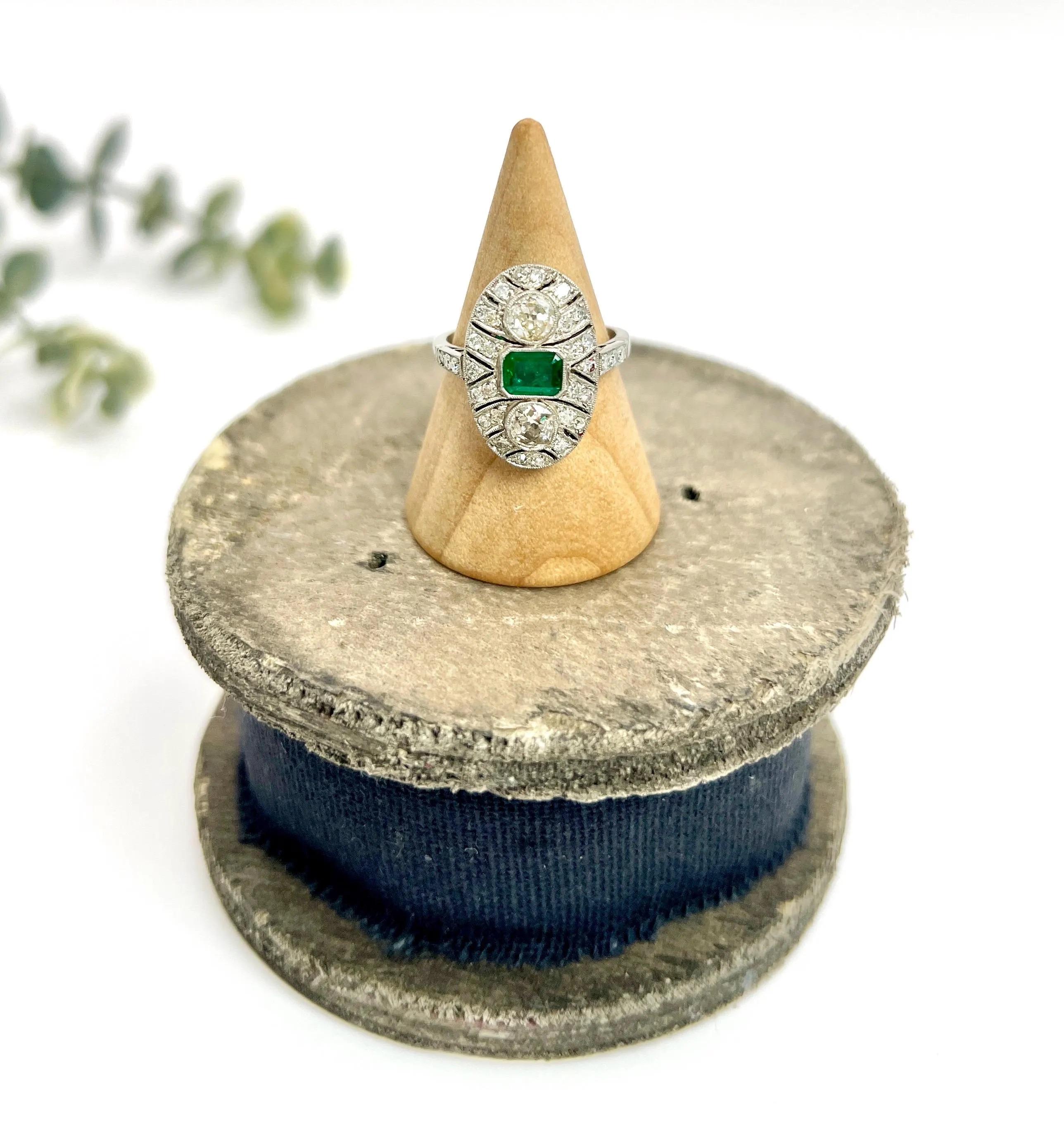 Platinum, Art Deco Style, Emerald & Diamond Oval Shield Shaped Ring For Sale 1