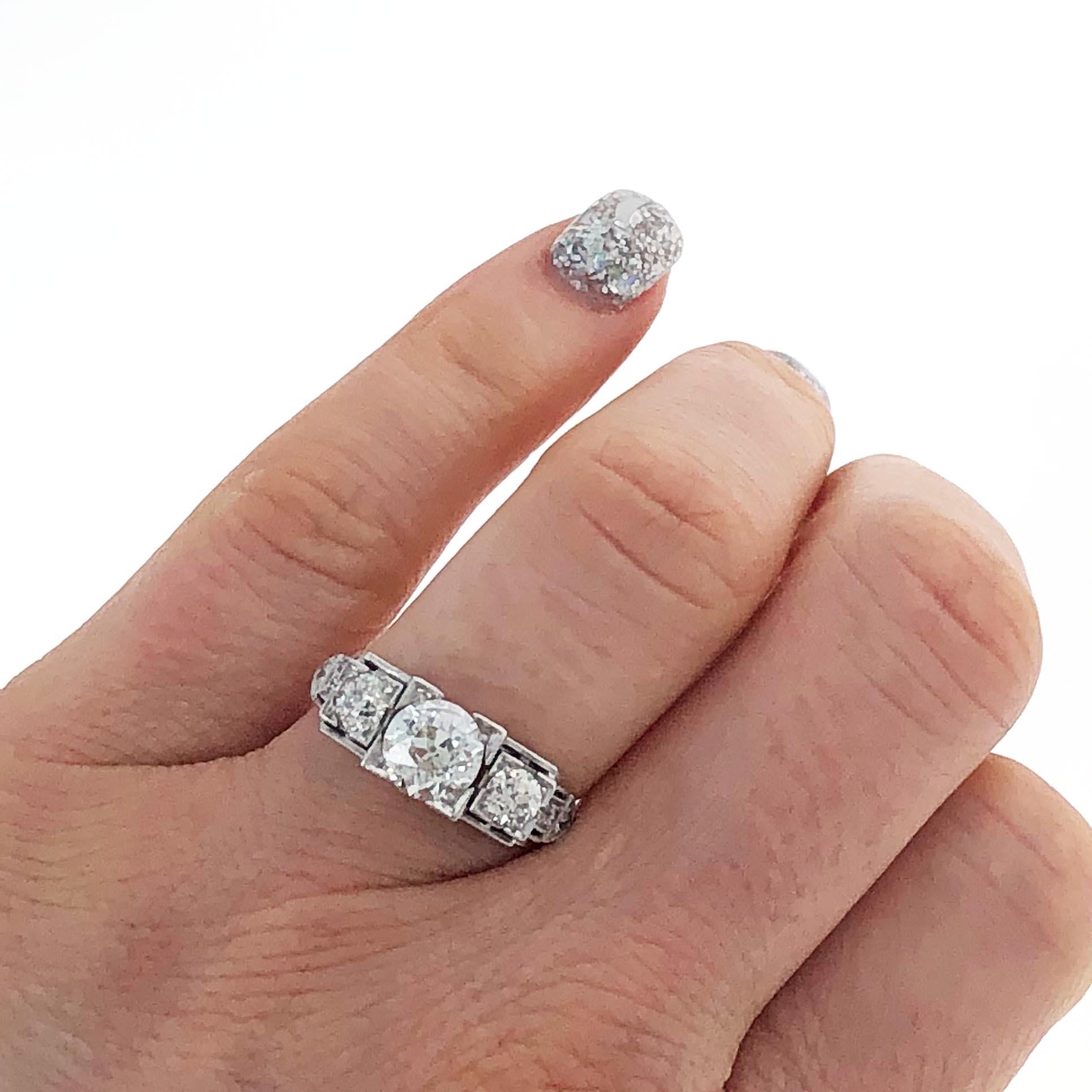 Platinum Art Deco Three-Stone Diamond Ring In Excellent Condition In Beverly Hills, CA