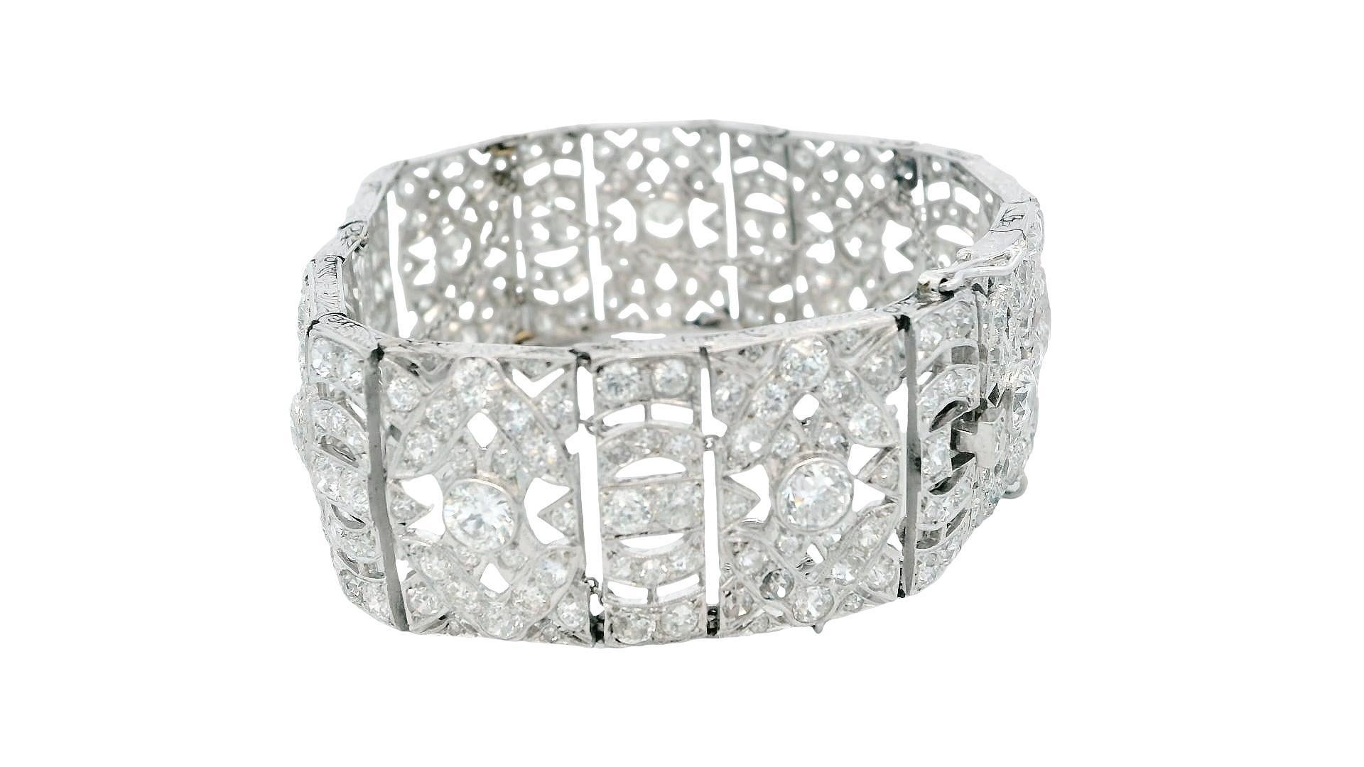 Art déco Bracelet Art-Déco en platine avec diamants 18 carats en vente