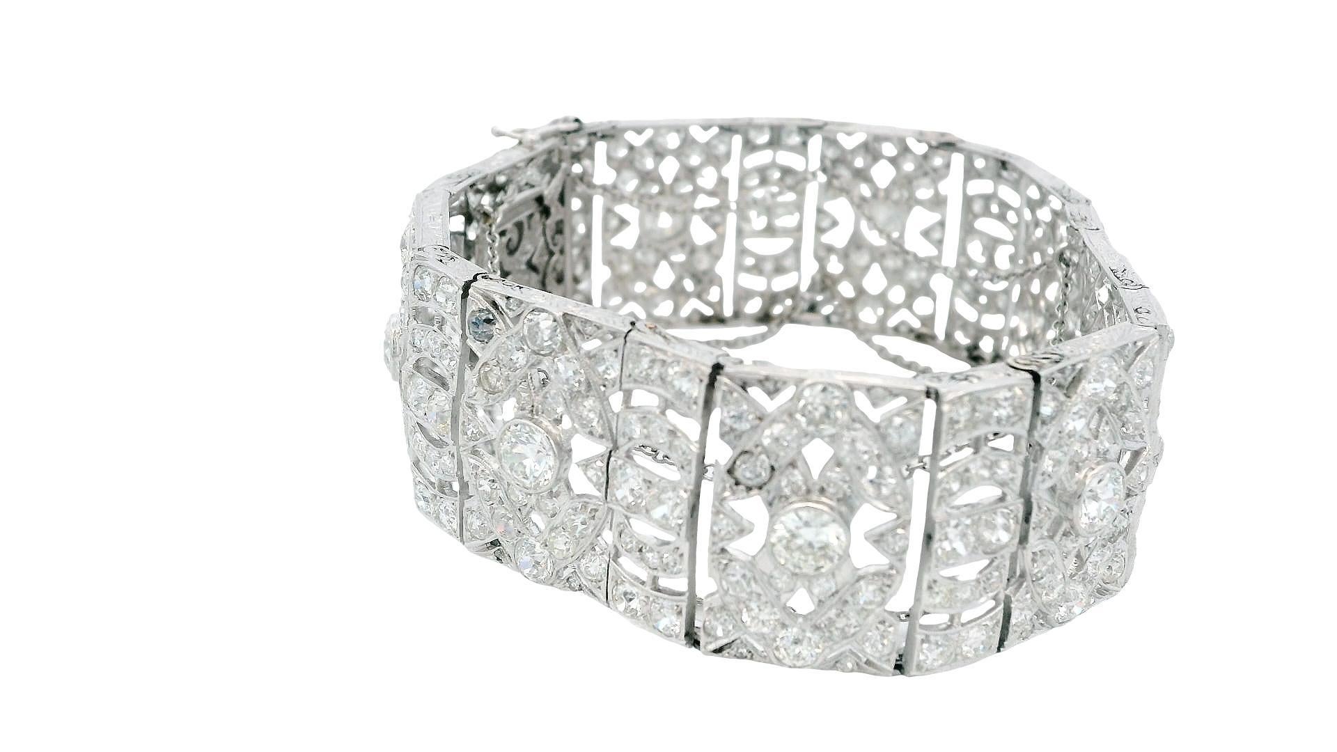 Bracelet Art-Déco en platine avec diamants 18 carats Bon état - En vente à Great Neck Plaza, NY