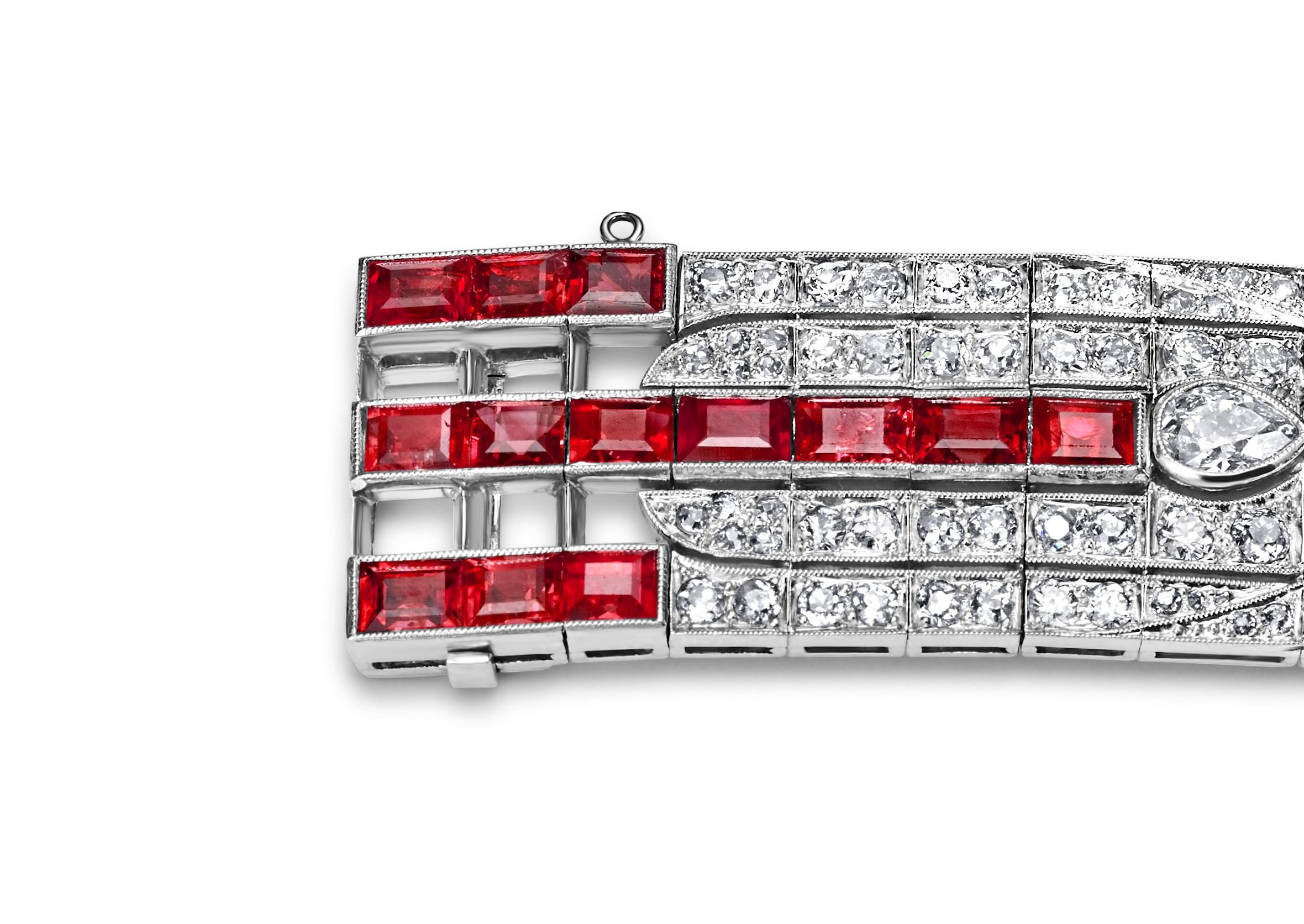Platinum Artdeco Bracelet 9.72ct Rubies & 13.69ct Diamonds Estate Sultan Oman In Excellent Condition For Sale In Antwerp, BE