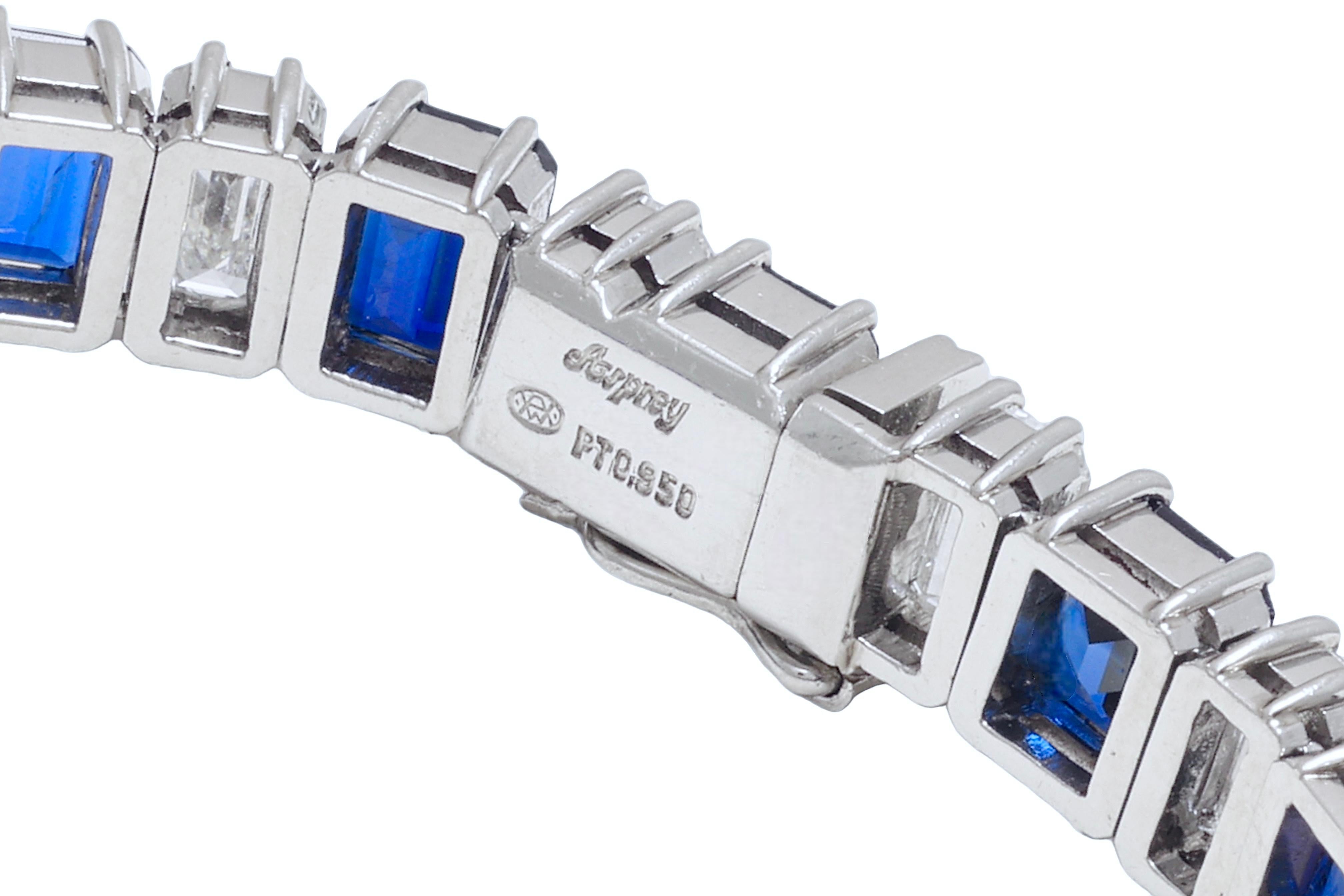 Platinum Asprey & Co Sapphire & Diamond Bracelet to His Majesty Qaboos Bin Said In Excellent Condition For Sale In Antwerp, BE