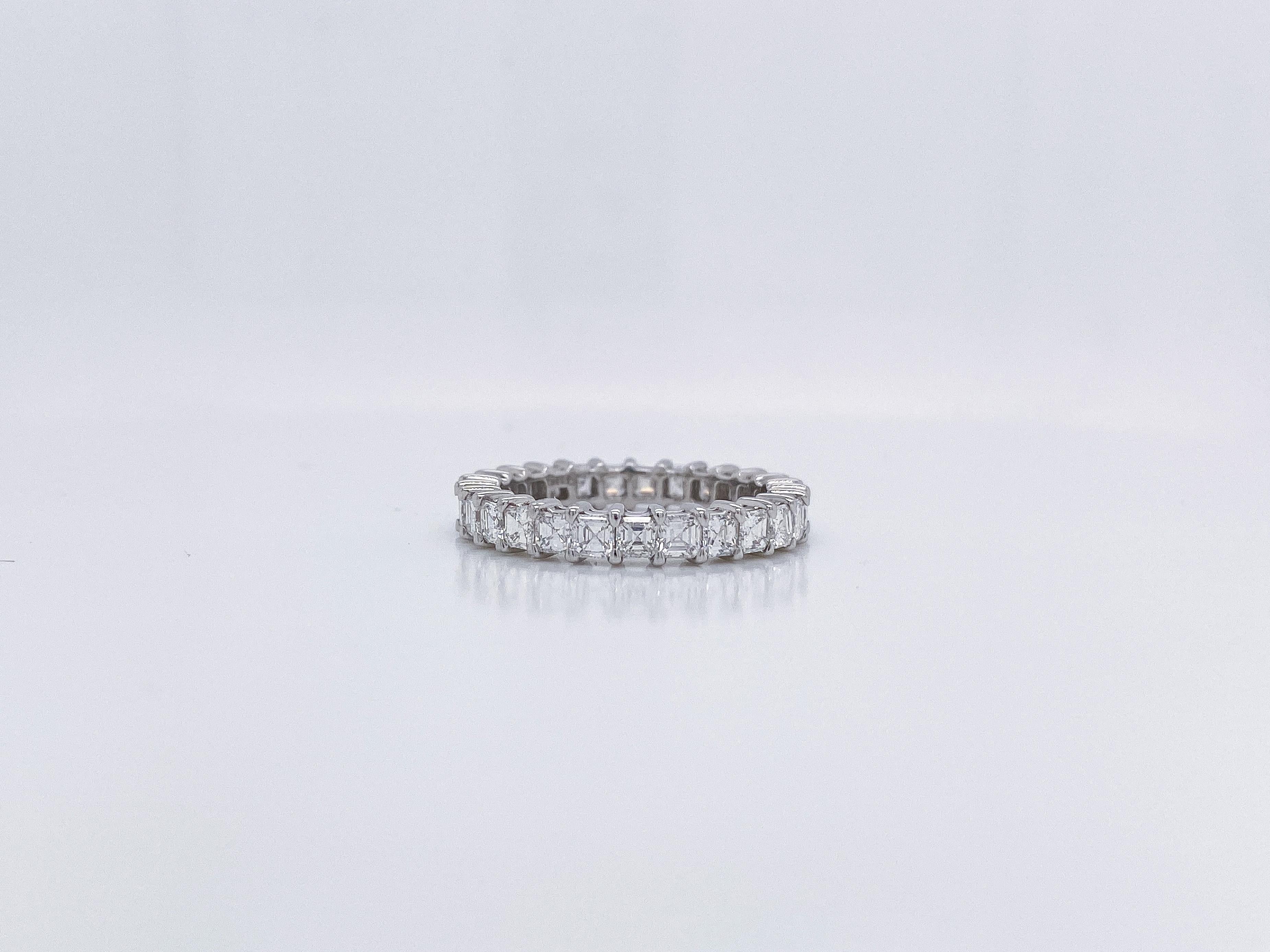 This Asscher Diamond Anniversary Band features 27 Asscher Diamonds, weighing 2.25 Total Carat Weight. These diamonds are F Color, VS Clarity, and are set in a Platinum setting in a finger size 6.25. 


Need a different finger size? Different metal?