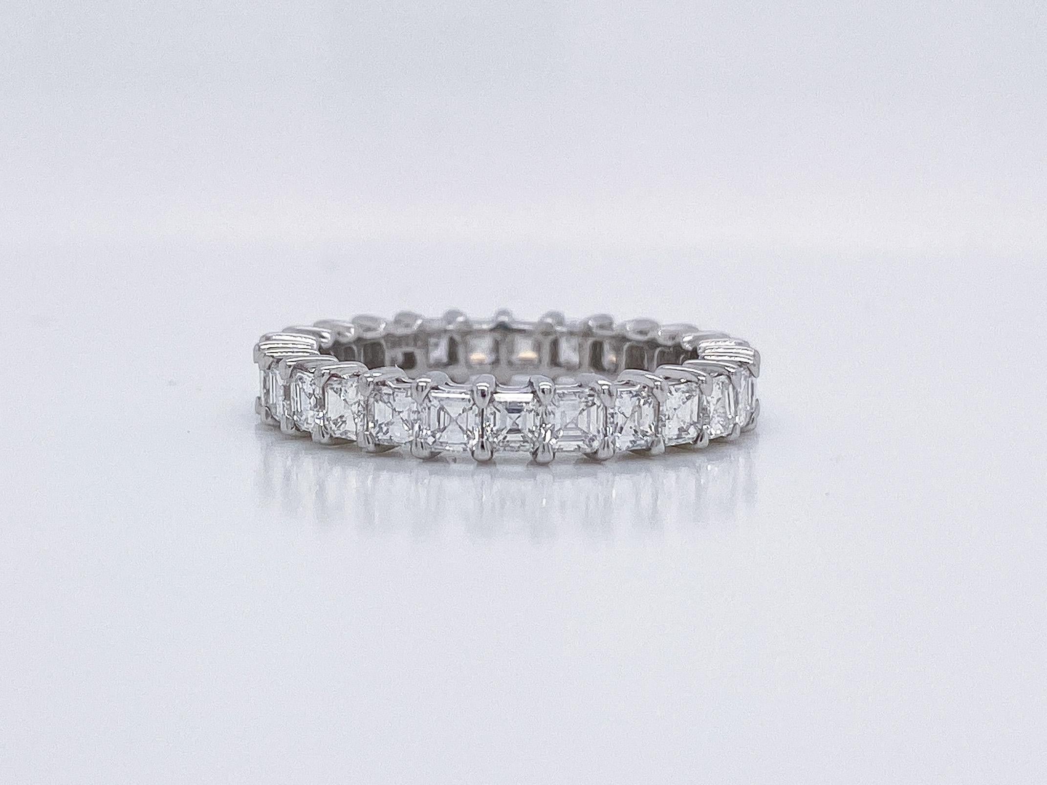 Platin-Eternity-Ring mit Asscher-Diamant  (Asscher-Schliff) im Angebot
