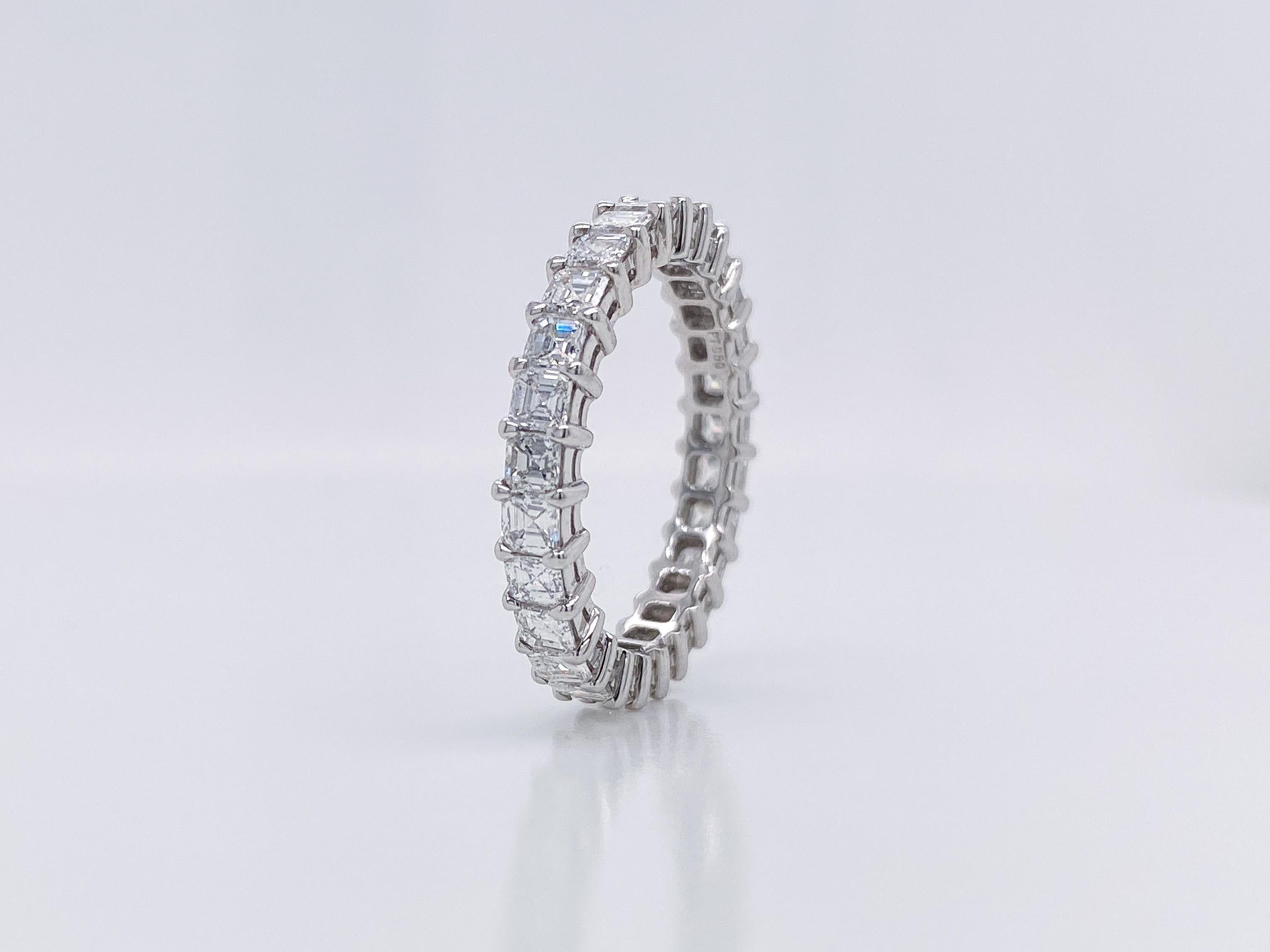Platin-Eternity-Ring mit Asscher-Diamant  Damen im Angebot