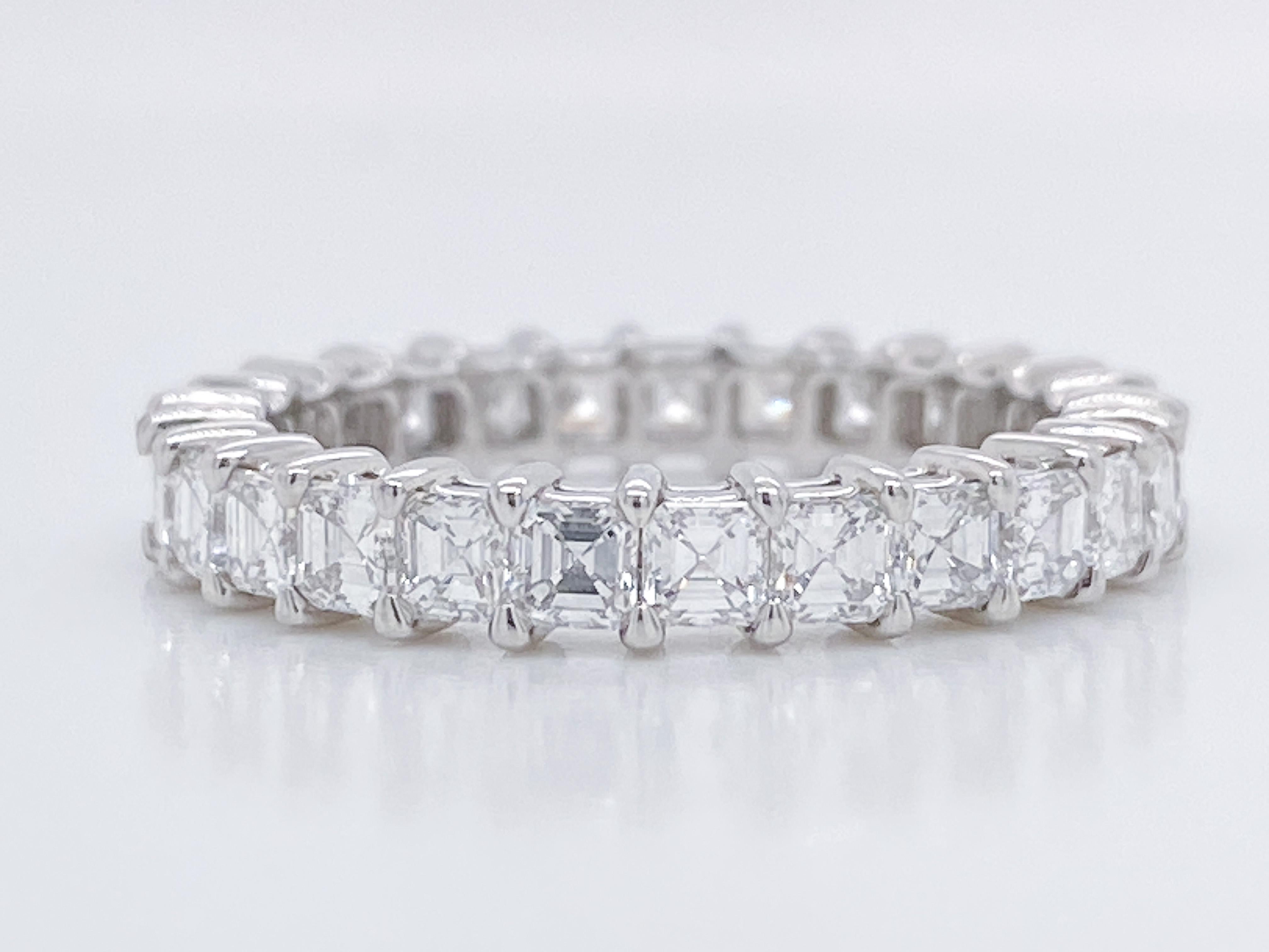 Platin-Eternity-Ring mit Asscher-Diamant  im Angebot 1