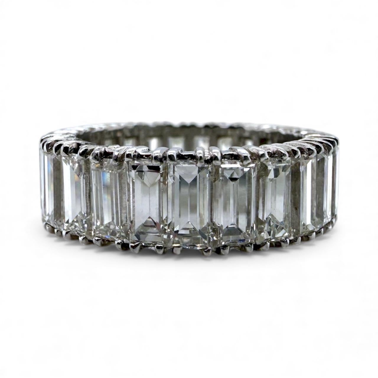 Fascia per l'eternità in platino con diamanti taglio baguette da 6,75 carati, misura 5,5 In condizioni ottime in vendita a Montgomery, AL