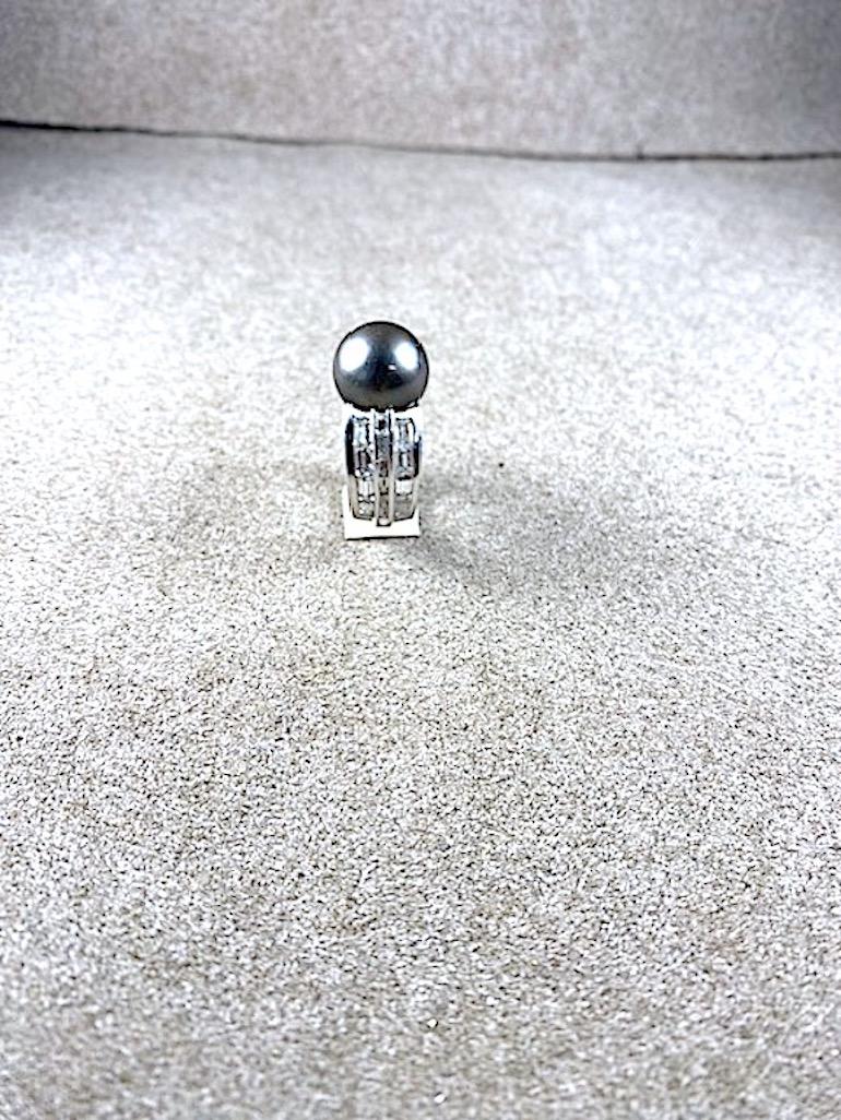 A. Clunn Platinum Baguette Diamond and South Sea Pearl Ring In New Condition For Sale In New York, NY