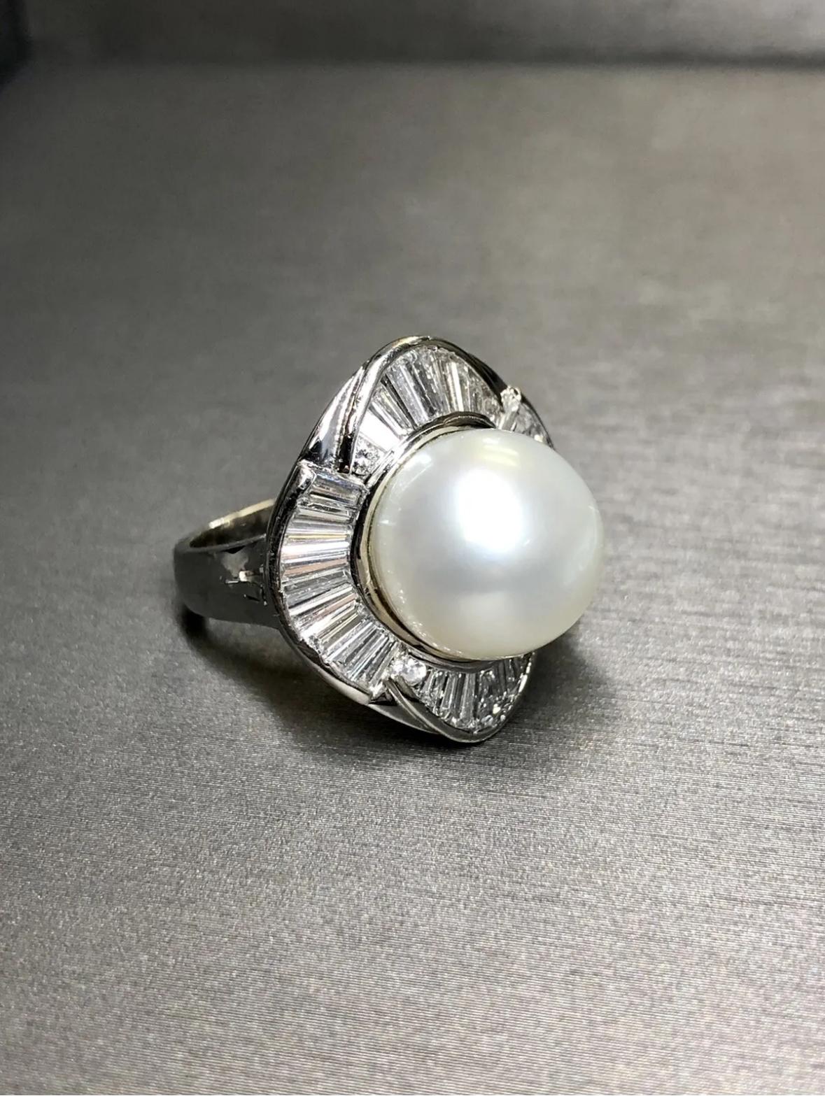 Platinum Baguette Diamond South Sea Pearl Ring In Excellent Condition In Winter Springs, FL