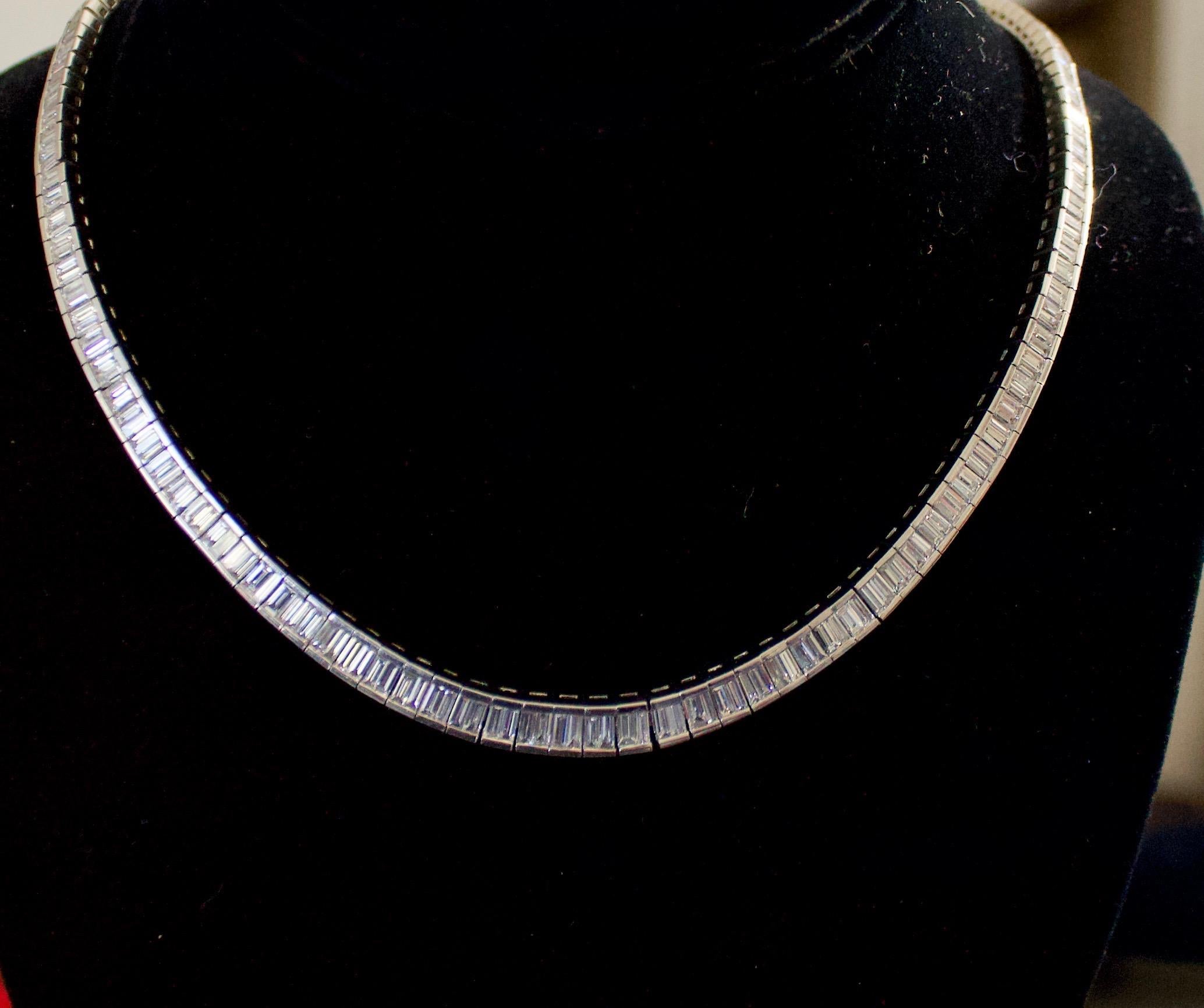 Collana in platino con diamanti baguette a linea retta 17,50 carati in vendita 6