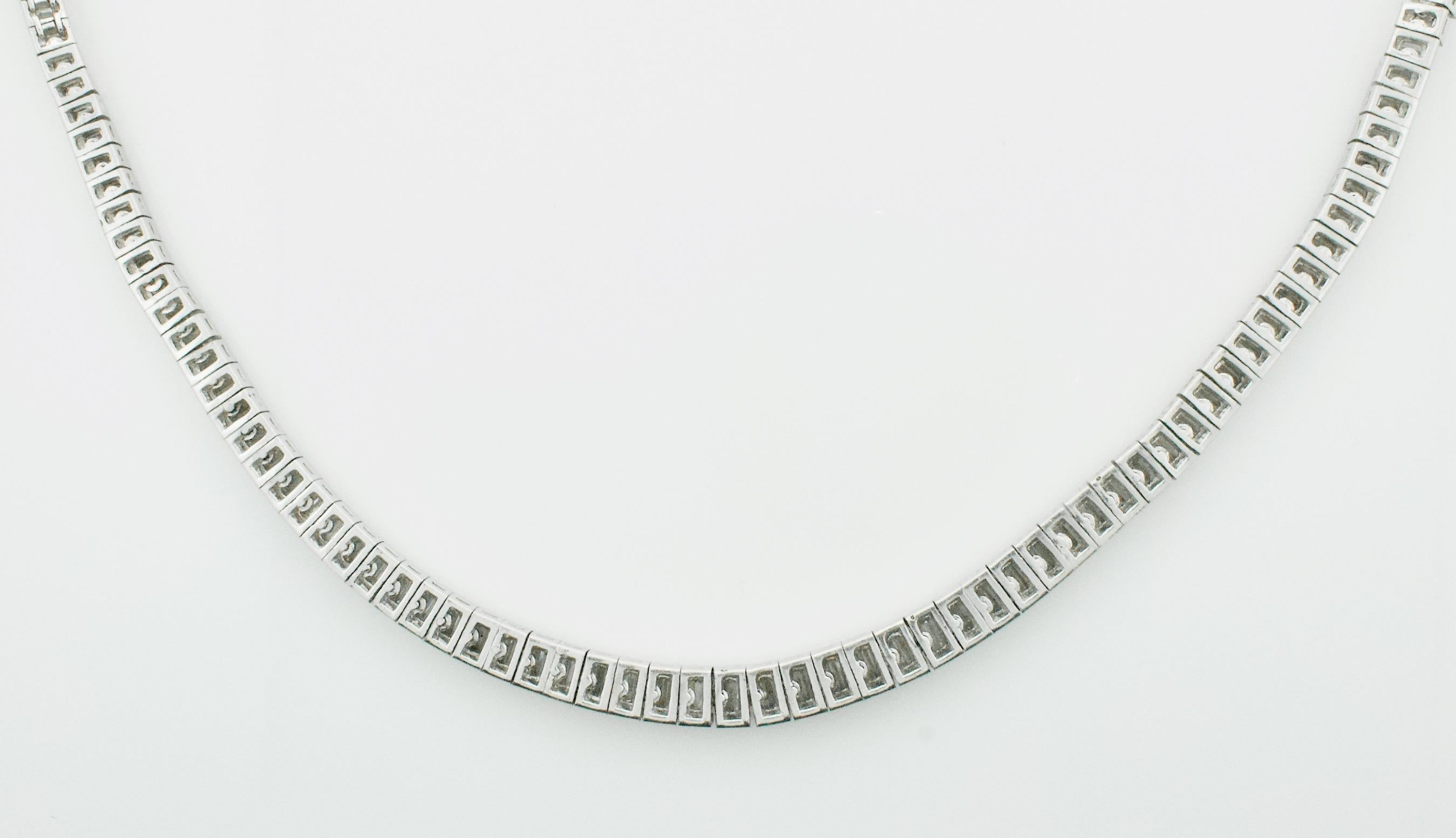 Platinum Baguette Diamond Straight Line Necklace 17.50 carats In Excellent Condition For Sale In Wailea, HI