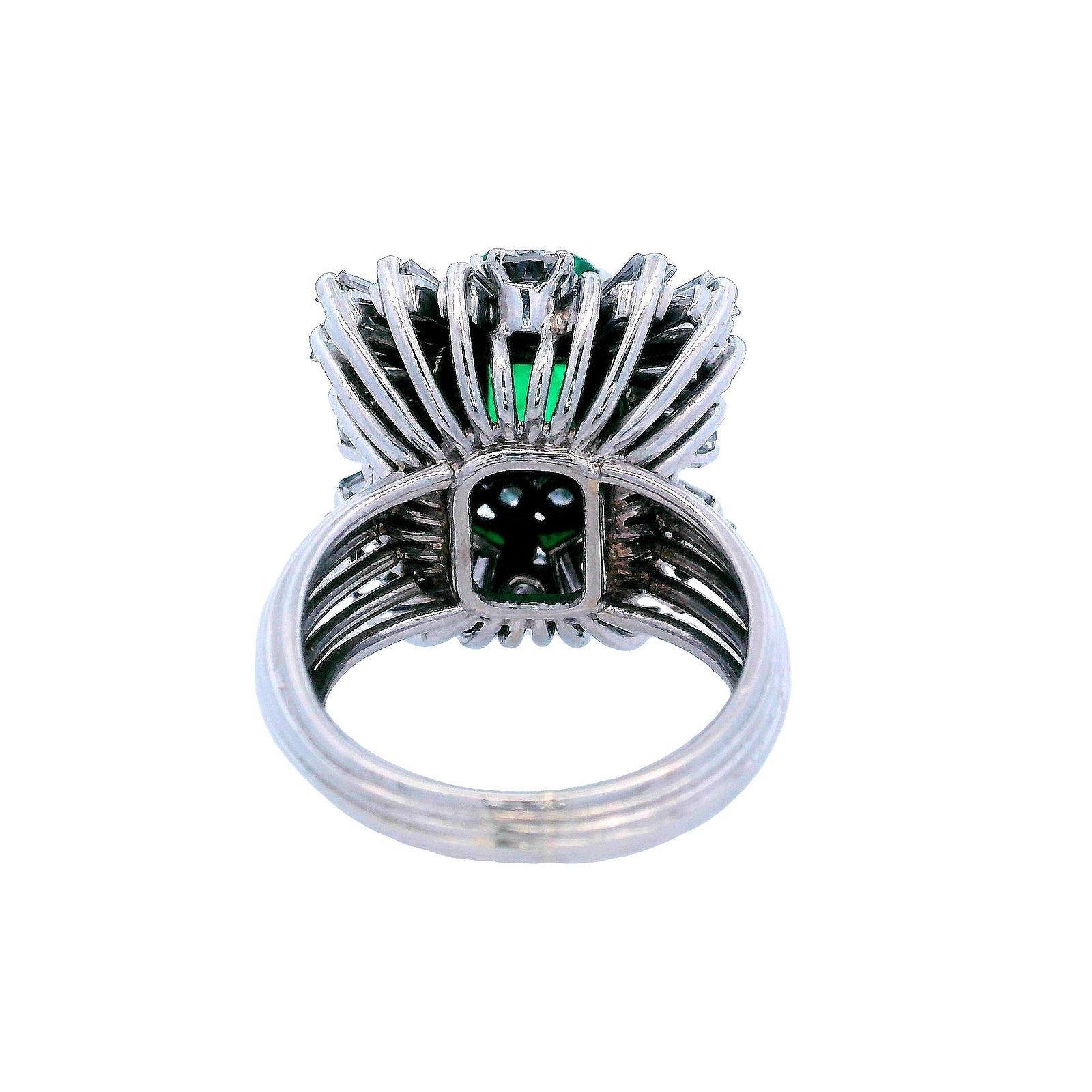 Platinum ballerina Ring with 5.20 CTW in Emerald and Diamonds Unisexe en vente