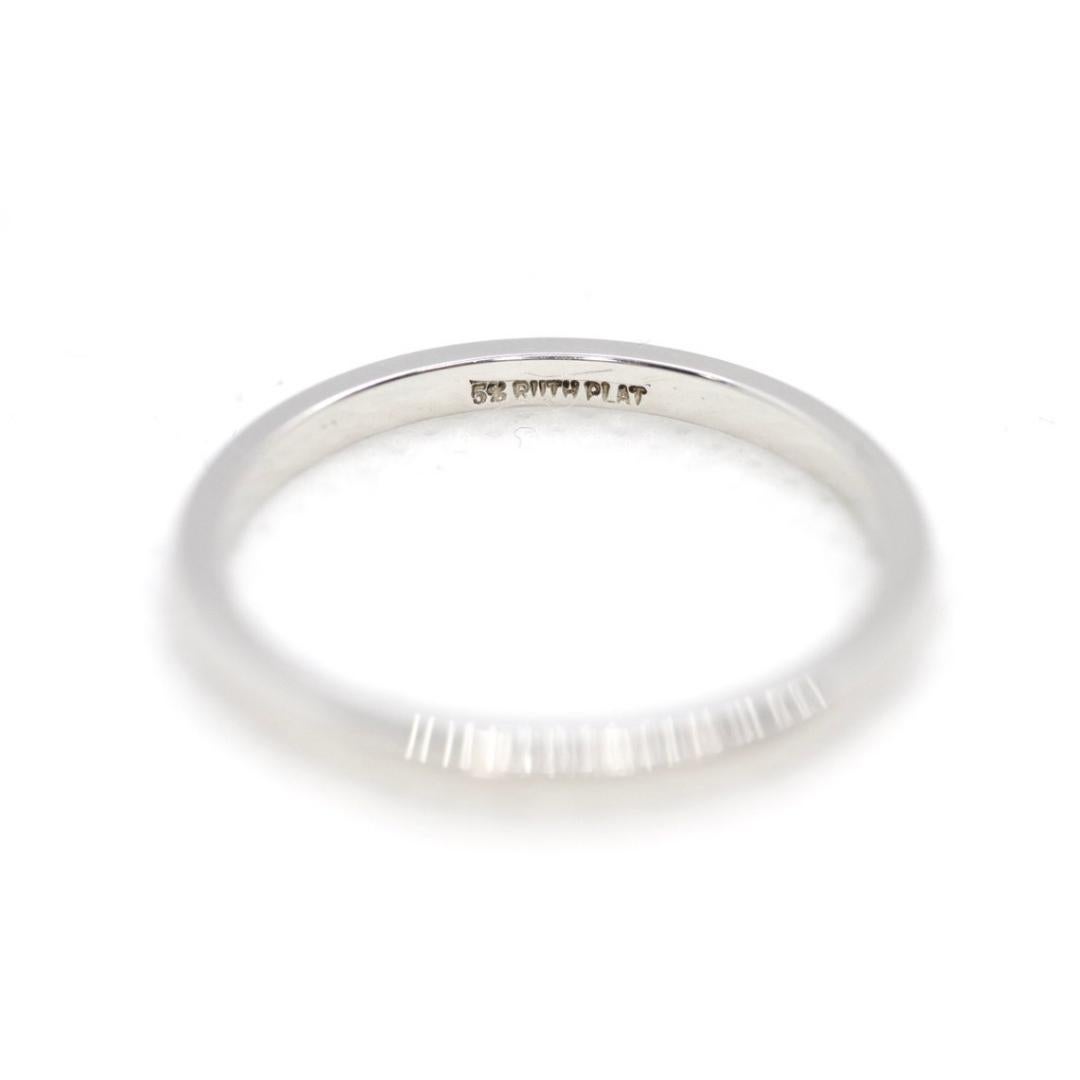Banda de platino de 2 mm de ancho. Media alianza fina redonda. Anillo de platino. Mujeres Hombres en Bueno estado para la venta en Port Charlotte, FL