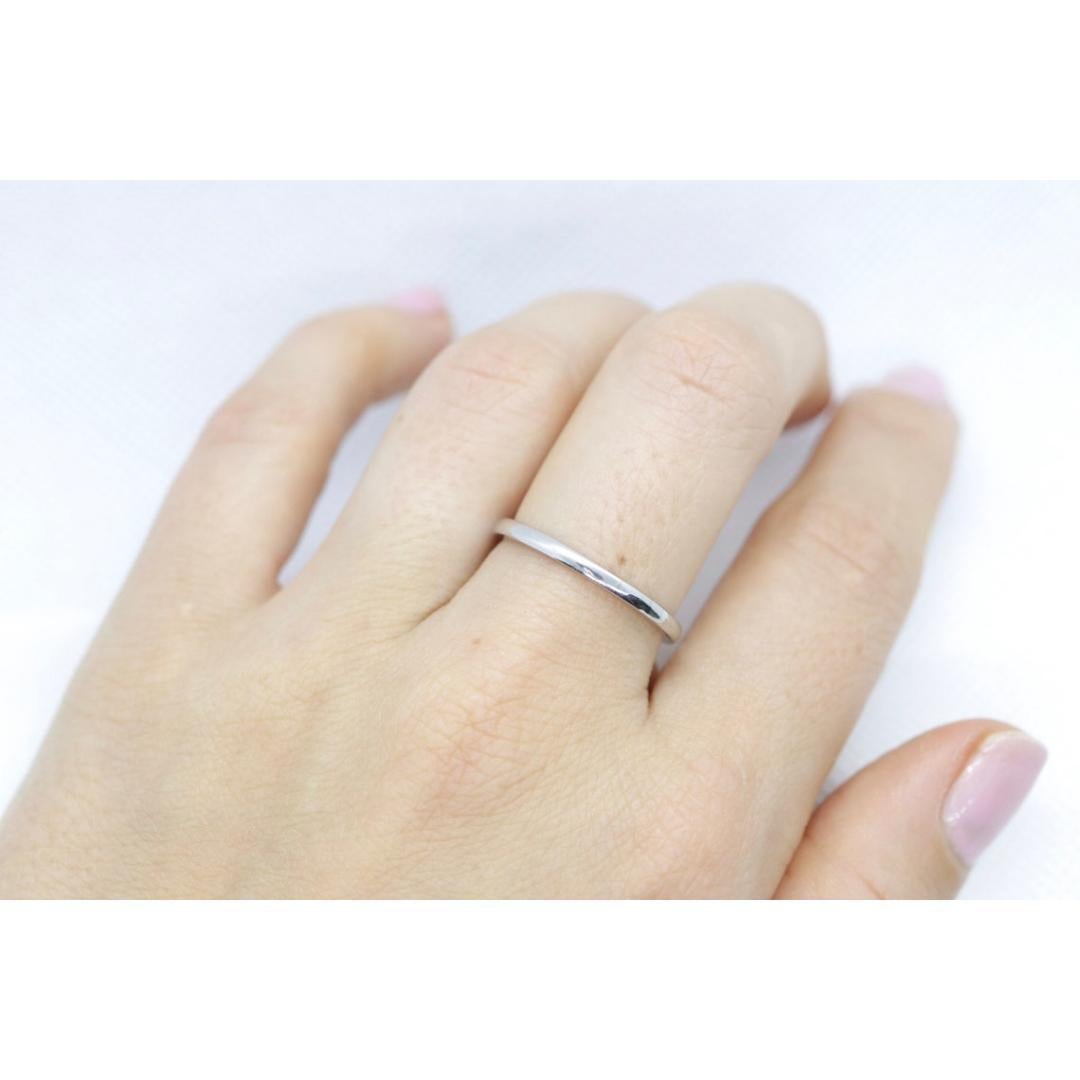 Banda de platino de 2 mm de ancho. Media alianza fina redonda. Anillo de platino. Mujeres Hombres en venta 2