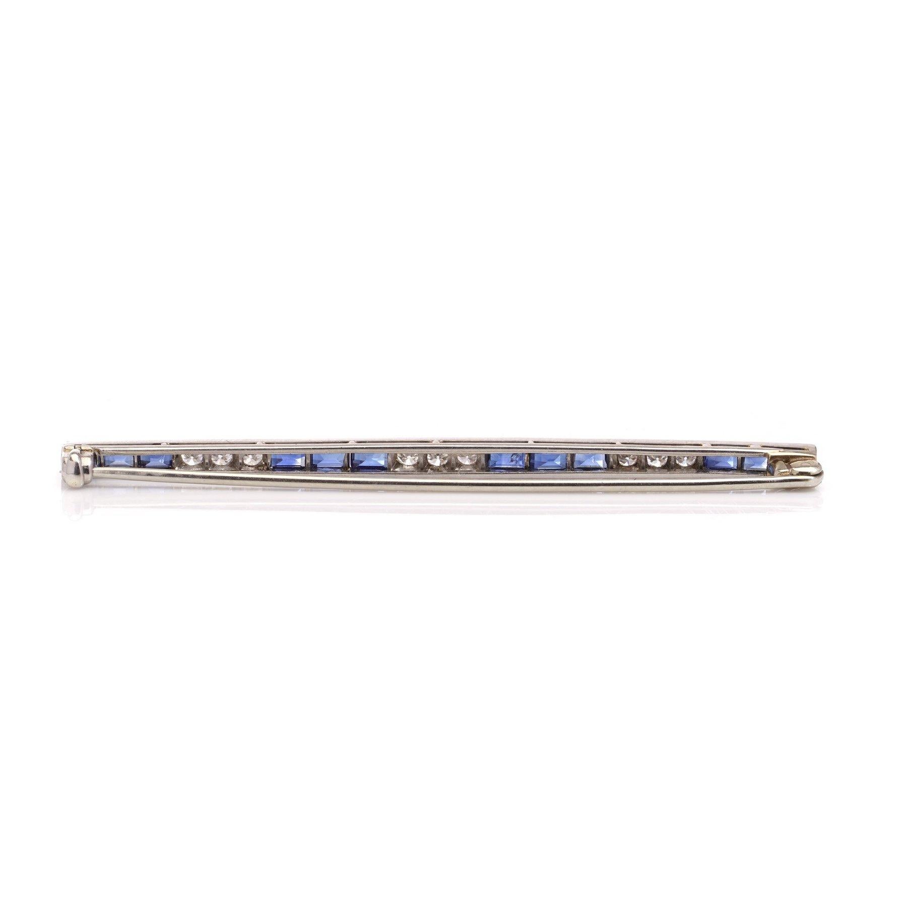 Platinum bar brooch set with sapphires and diamonds  For Sale 1