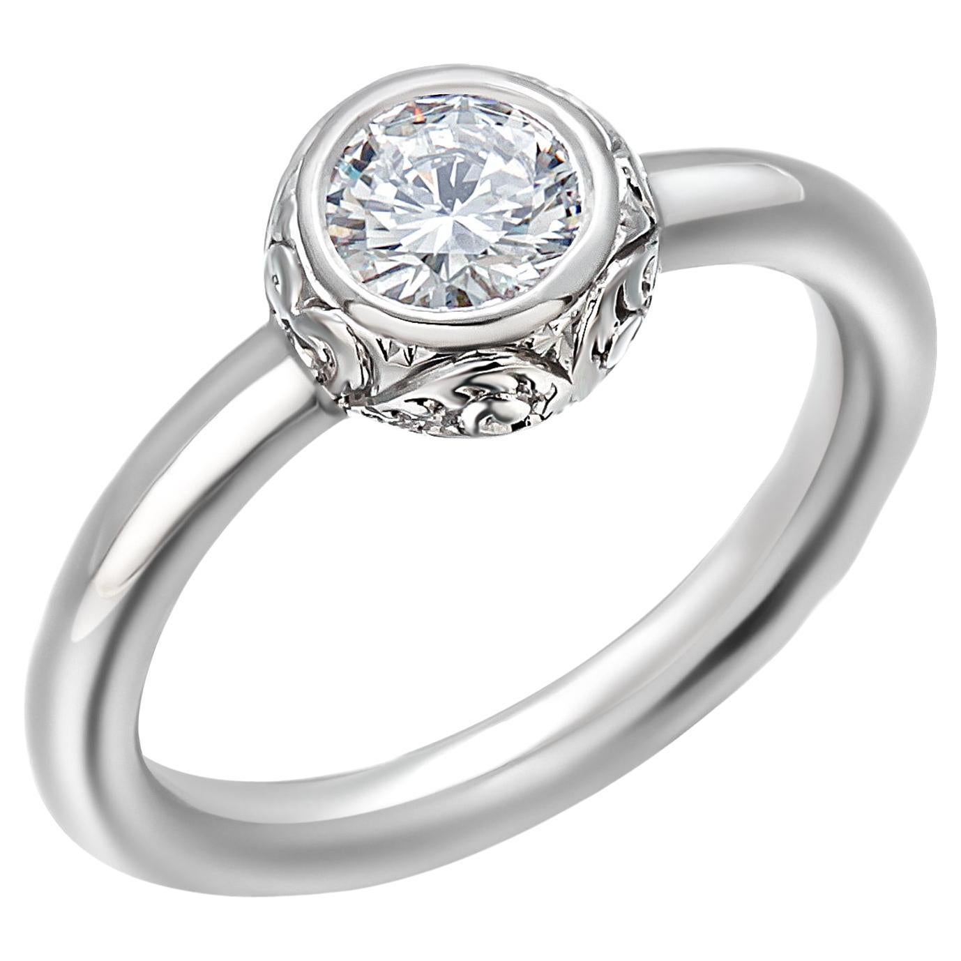 Anillo solitario de platino con bisel y diamantes grabados a mano de 0,50 quilates en venta