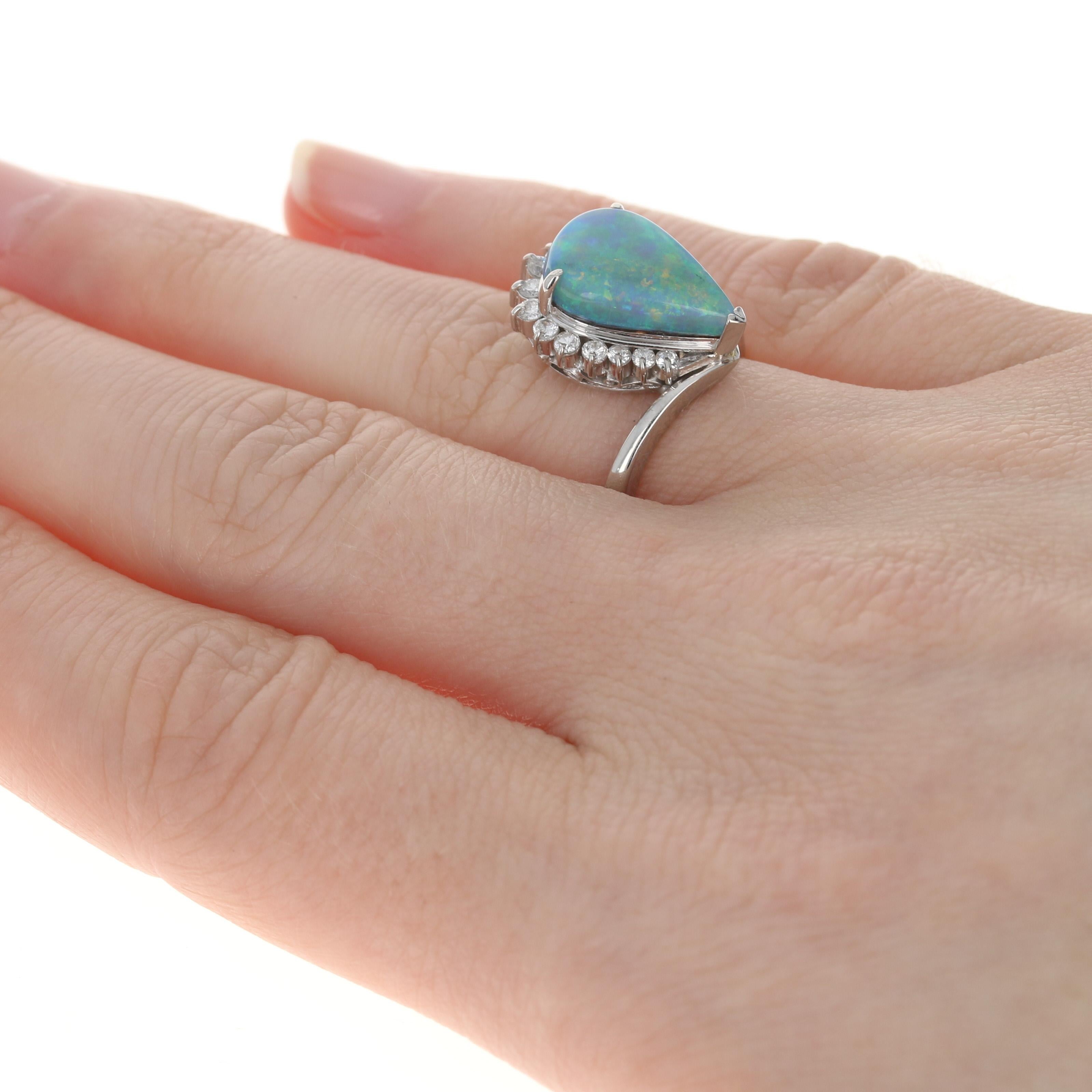 in vendita:  Anello in platino con opale nero e diamante, 900 pera cabochon da 2,90 carati ispirato all'aureola 5