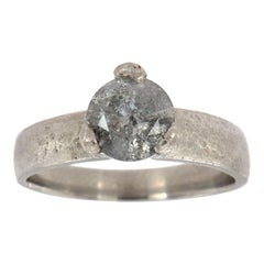 Anillo de diamantes Sal y Pimienta Bliss de platino 'Centro, 0,95 quilates'