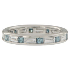 Fedina in platino con diamante blu e bianco