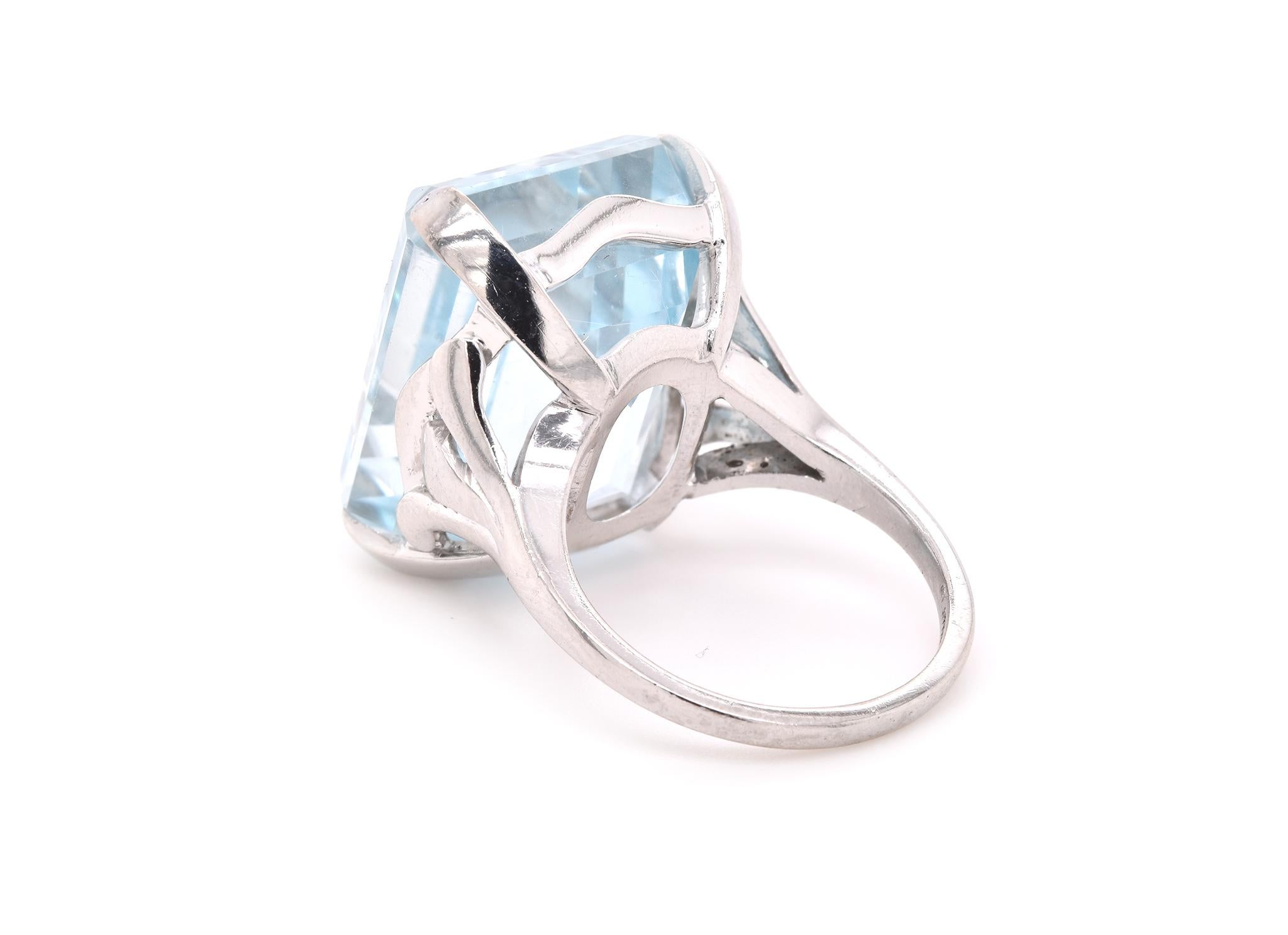 Platinum Blue Topaz Ring In Excellent Condition For Sale In Scottsdale, AZ