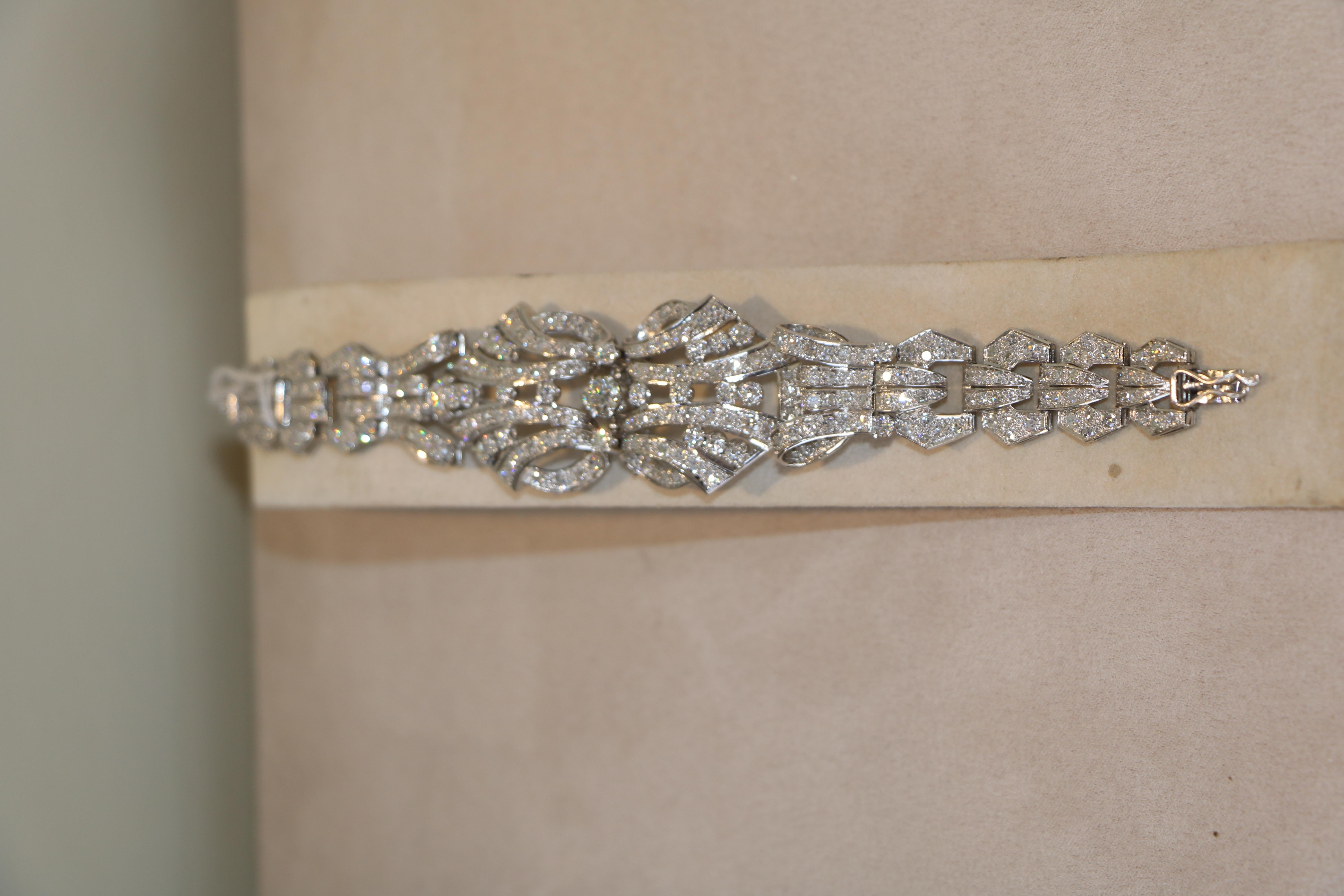 Women's Platinum bracelet with diamonds For Sale