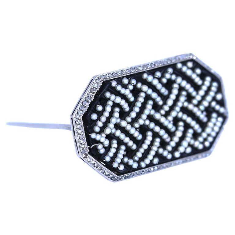 Platinum Brooch Pearl Seeds Jet, 1920 For Sale at 1stDibs