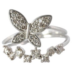 Platinum Butterfly ring. Pt900 Fun Diamond Dainty cluster band.