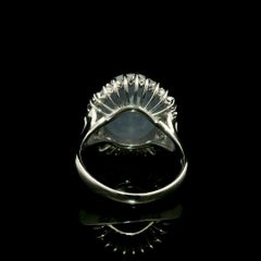 Platin Cabochon 15,56ctw Periwinkle Blue Star Sapphire w / Diamant Halo Ring