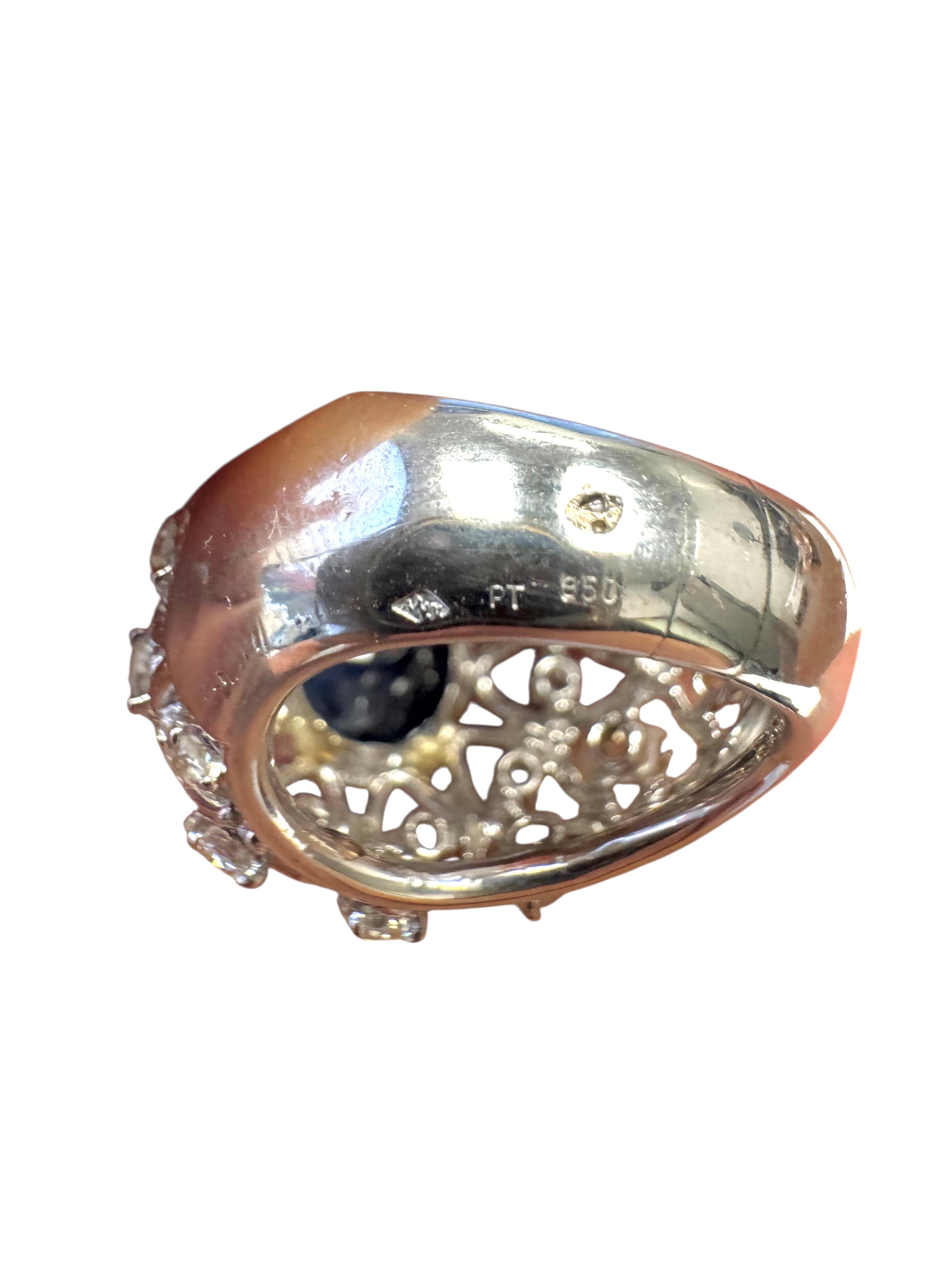 Anello in platino con zaffiro cabochon e diamante a cupola in vendita 3