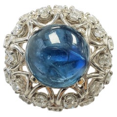 Platin Cabochon Saphir und Diamant Kuppel Ring