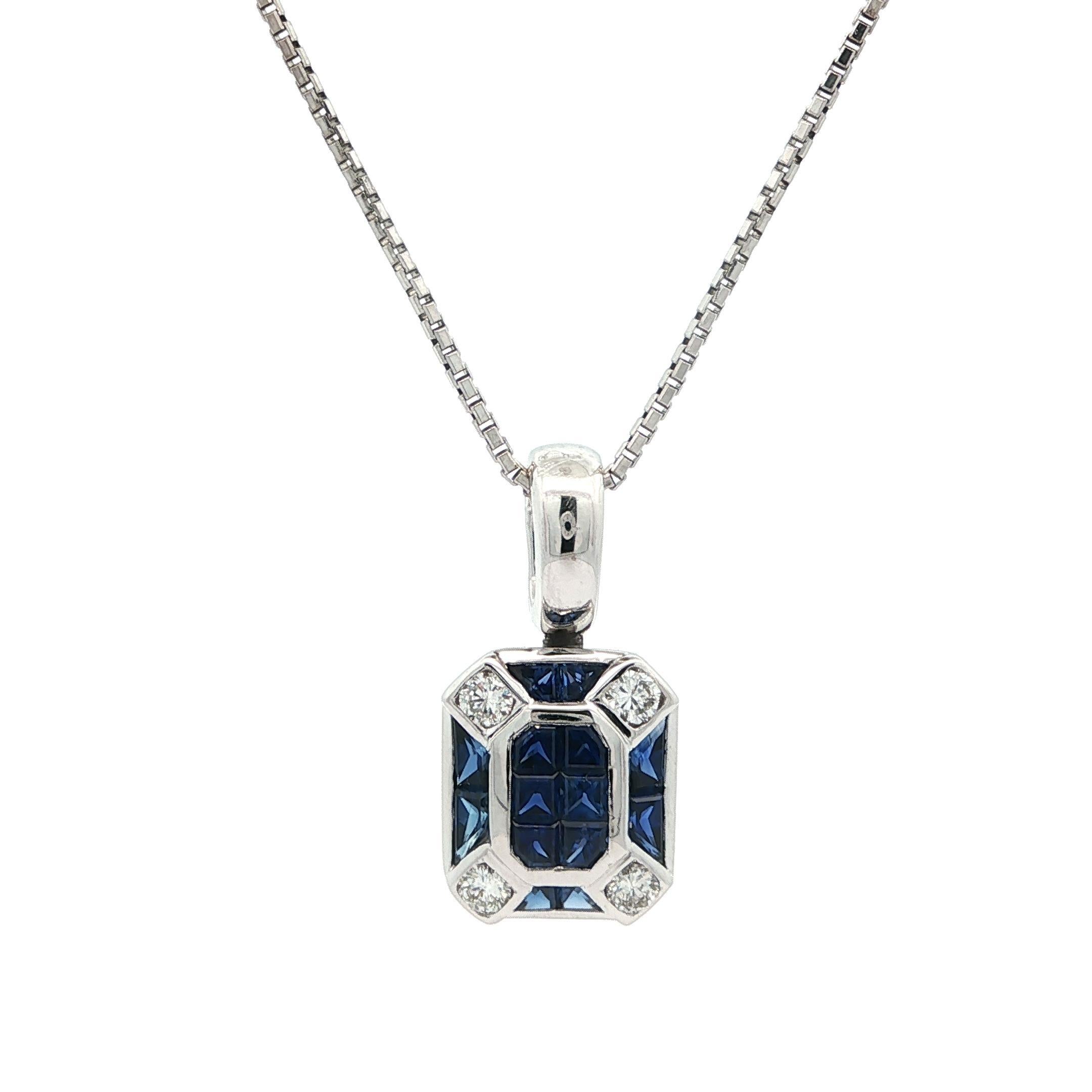 Collier en platine avec saphir bleu royal taillé en calibre et diamant pour rehausser le collier en vente
