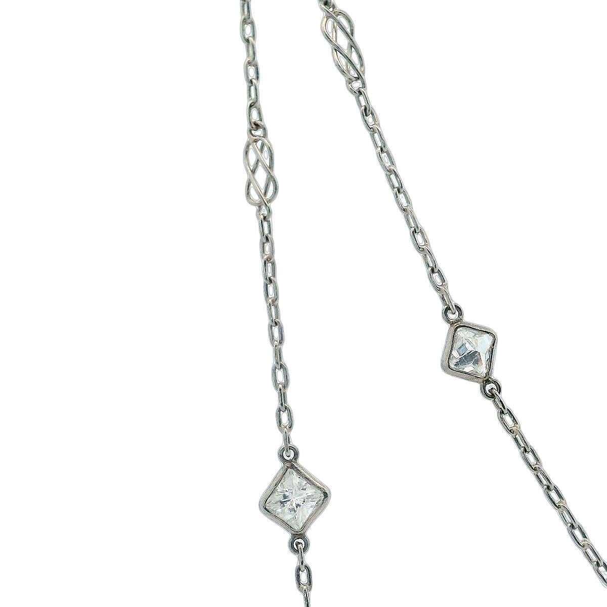 Taglio princess Platinum Chain Necklace with 5.35 CTS in Diamonds in vendita