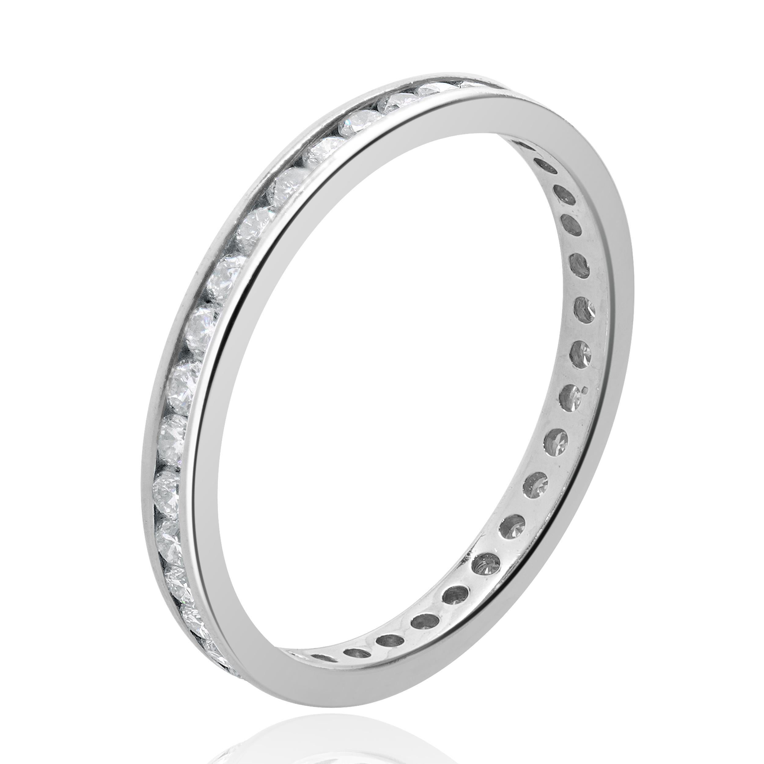 Designer: custom
Material: platinum
Diamond: 36 round brilliant cut = 0.75cttw
Color: H
Clarity: SI1-2
Ring size: 6 (please allow two additional shipping days for sizing requests)
Weight: 1.87 grams

