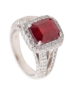 PLATINUM Classic Cocktail Ring With 4.84 Ctw In Vivid Red Ruby And VS Diamonds