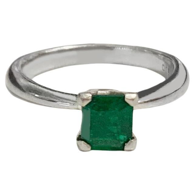 Platinum Classy Columbian Emerald Ring For Sale