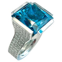 Platinum Cocktail Ring, Blue Topaz, Diamonds F-vs 1.75ct