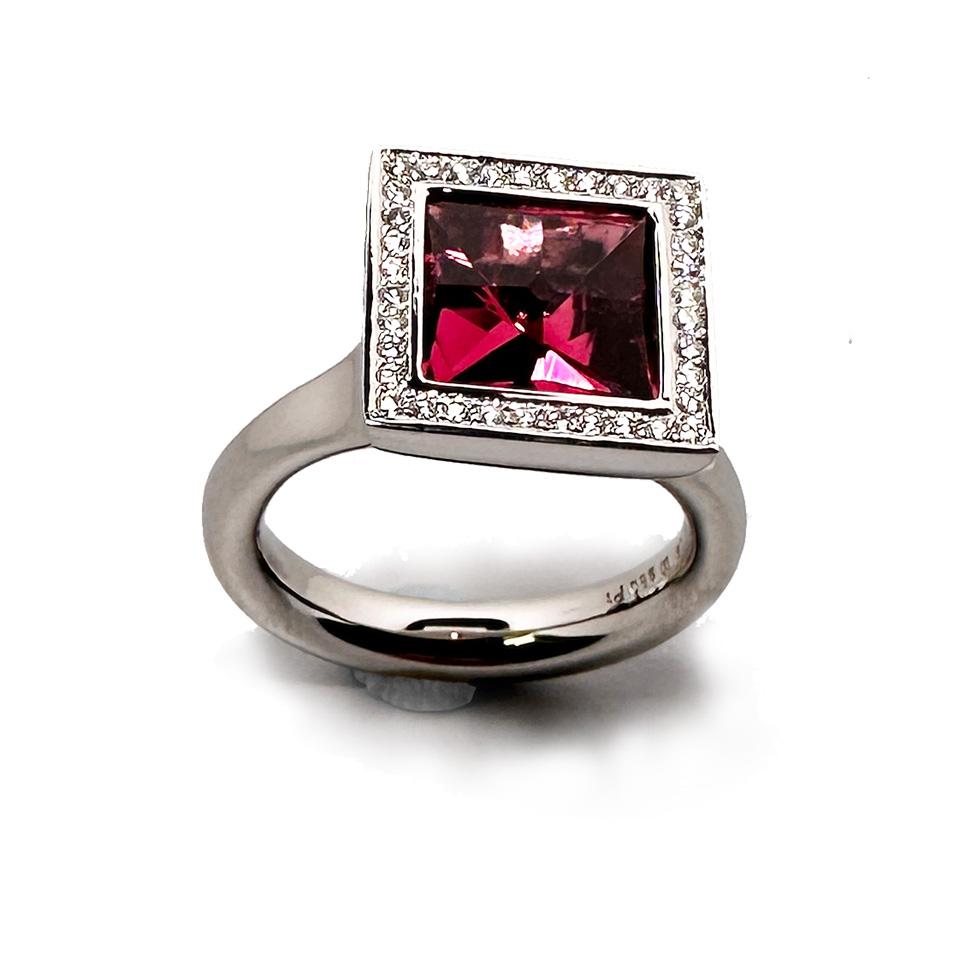 Round Cut Platinum Cocktail Ring, Pink Tourmaline, Diamonds F-vs 0.16ct For Sale