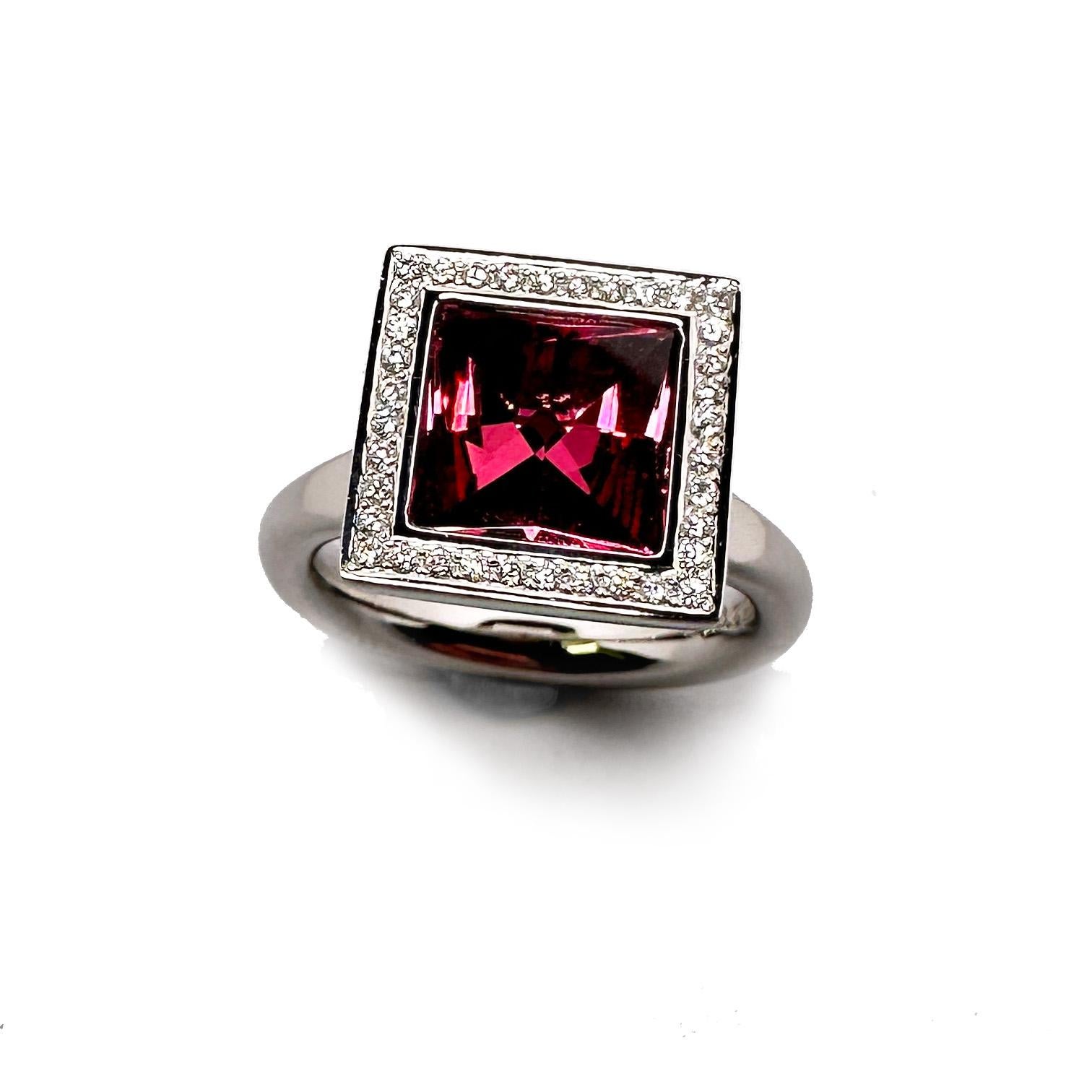 Platinum Cocktail Ring, Pink Tourmaline, Diamonds F-vs 0.16ct In New Condition For Sale In Radolfzell am Bodensee, BW