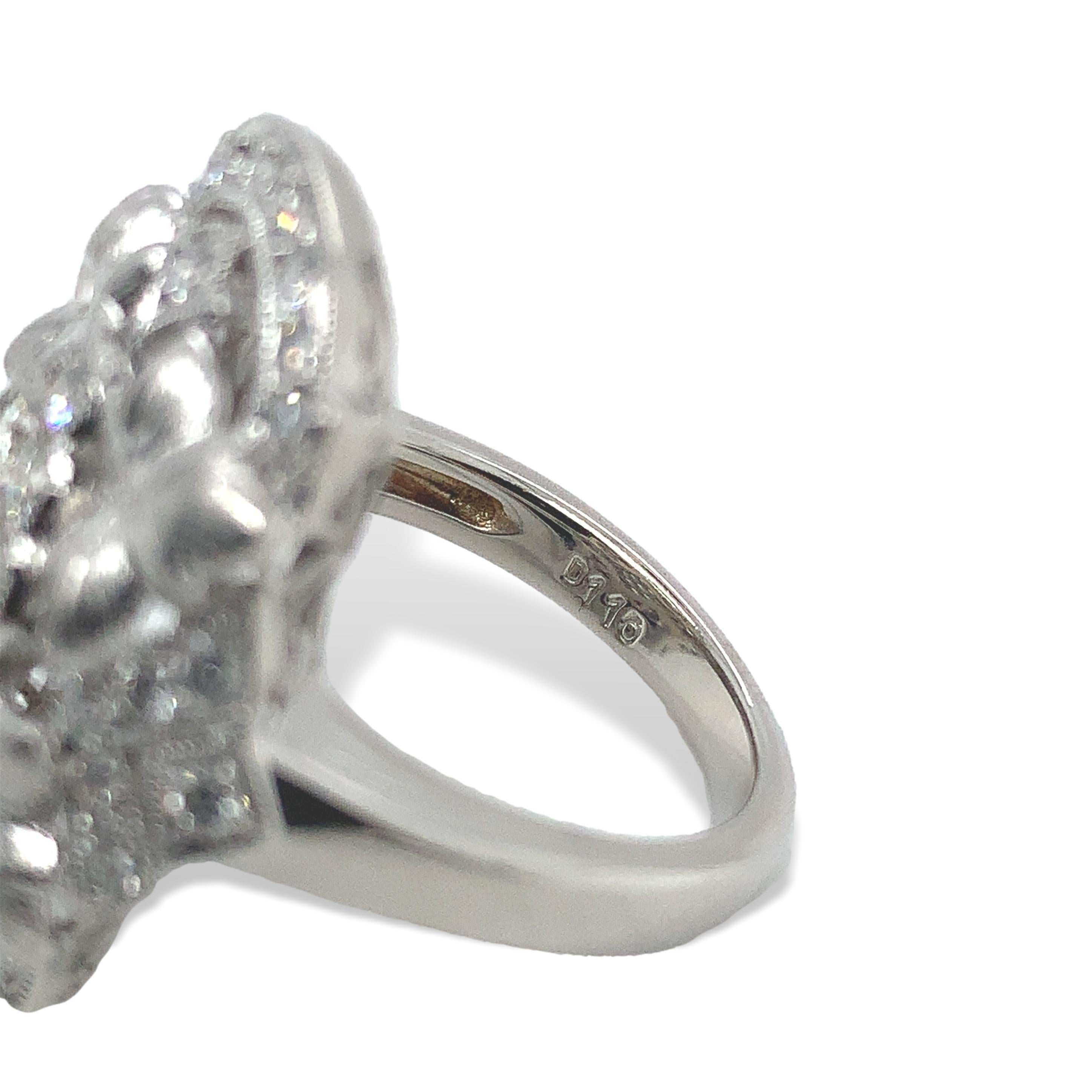 Women's Platinum Cocktail Ring with 1.10ct TW Diamonds For Sale
