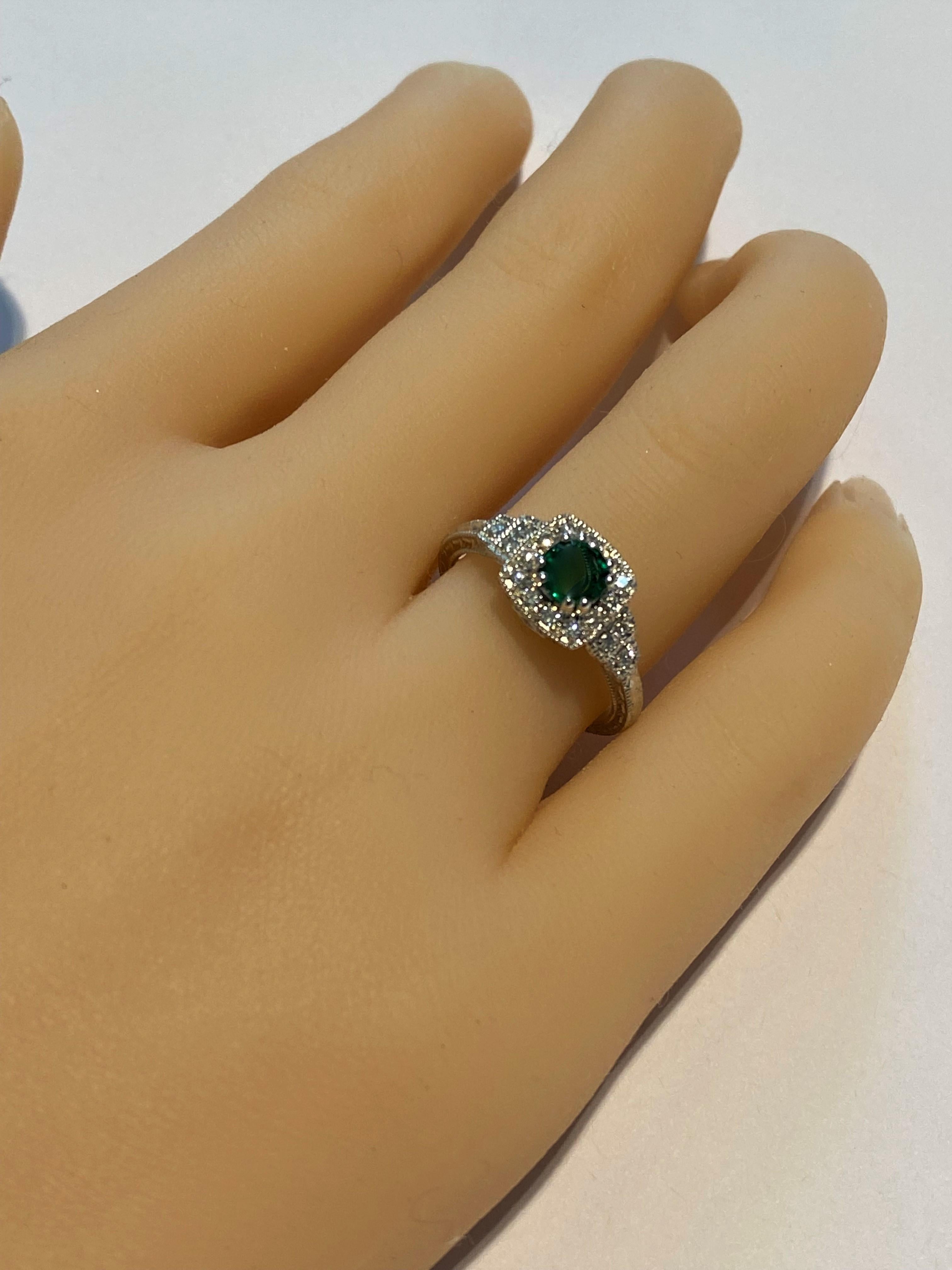 Art Deco Platinum Colombia Emerald Diamond Engraved Cocktail Cluster Ring