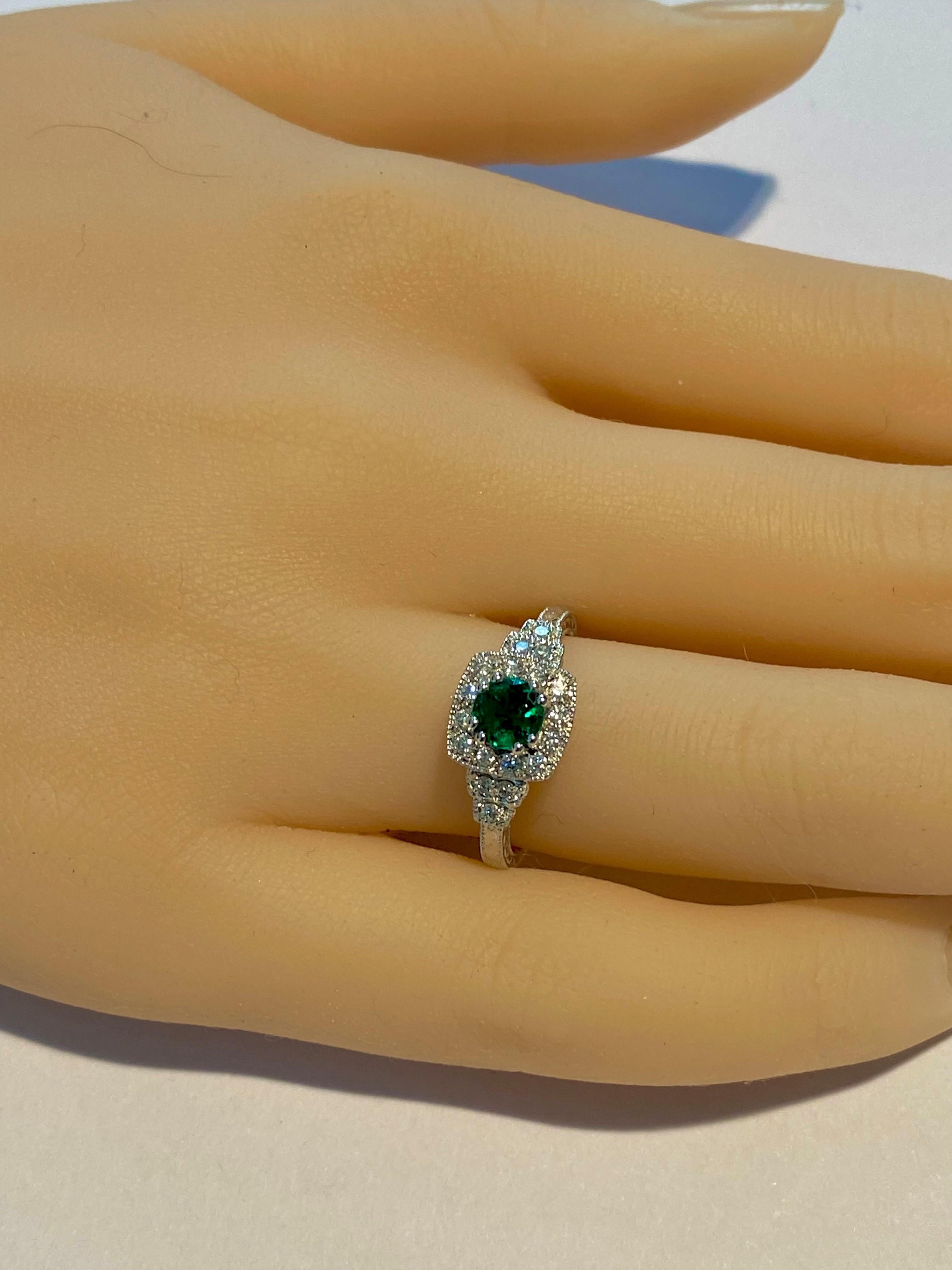Platinum Colombia Emerald Diamond Engraved Cocktail Cluster Ring 1