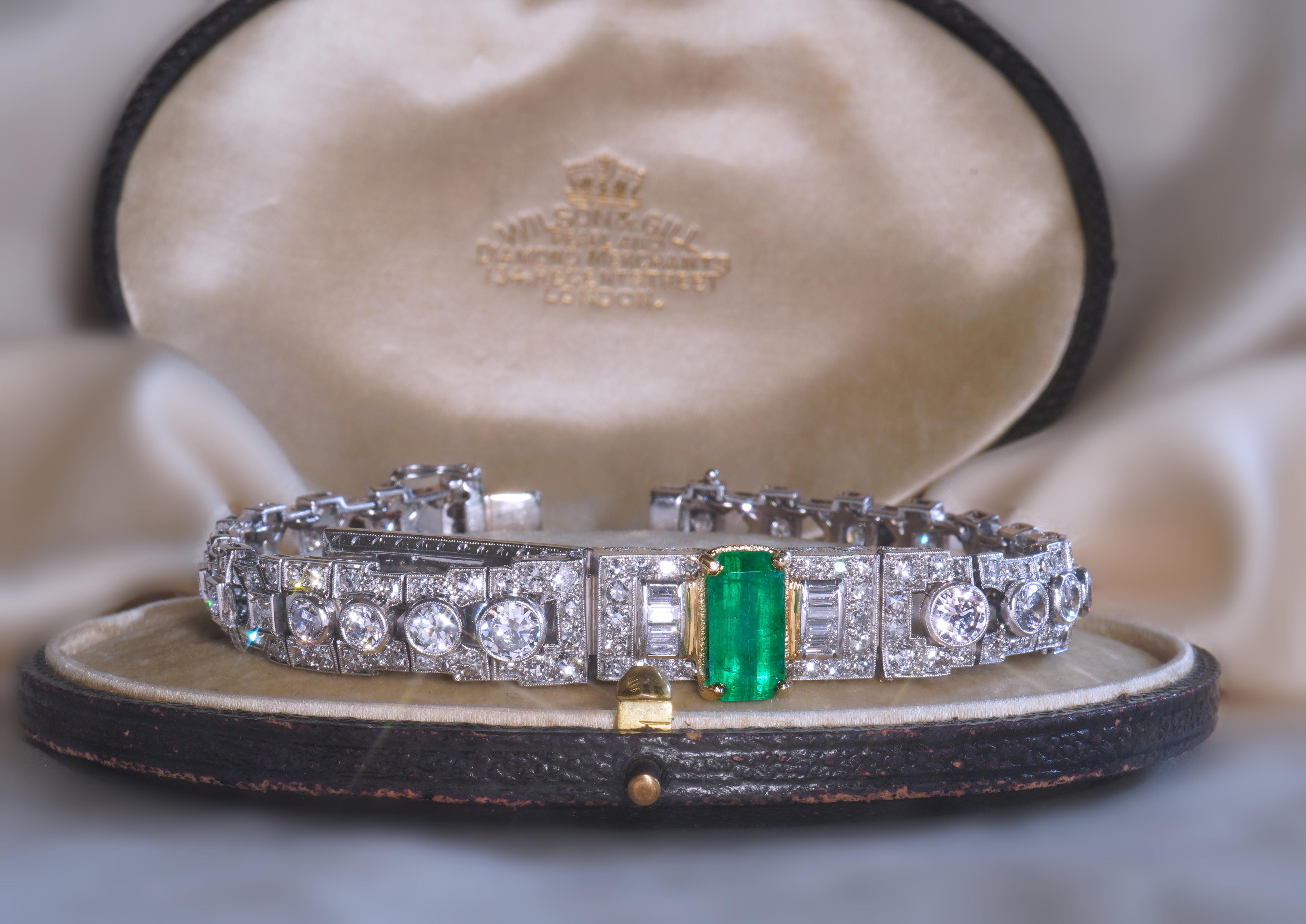 Platinum Colombian Emerald Diamond Bracelet GIA Vintage VS Old Mine 11.67 Carats For Sale 6