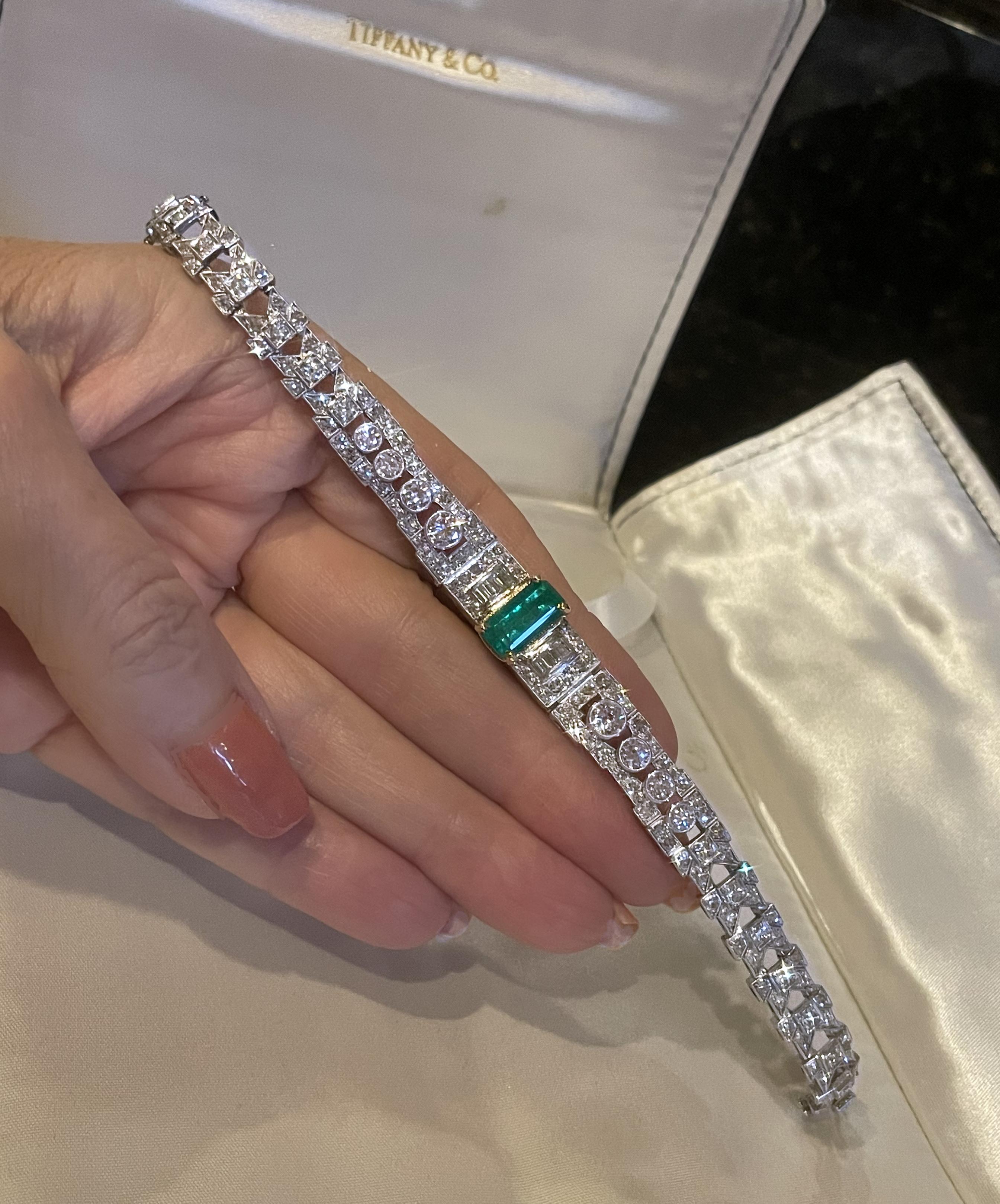 Platinum Colombian Emerald Diamond Bracelet GIA Vintage VS Old Mine 11.67 Carats For Sale 3