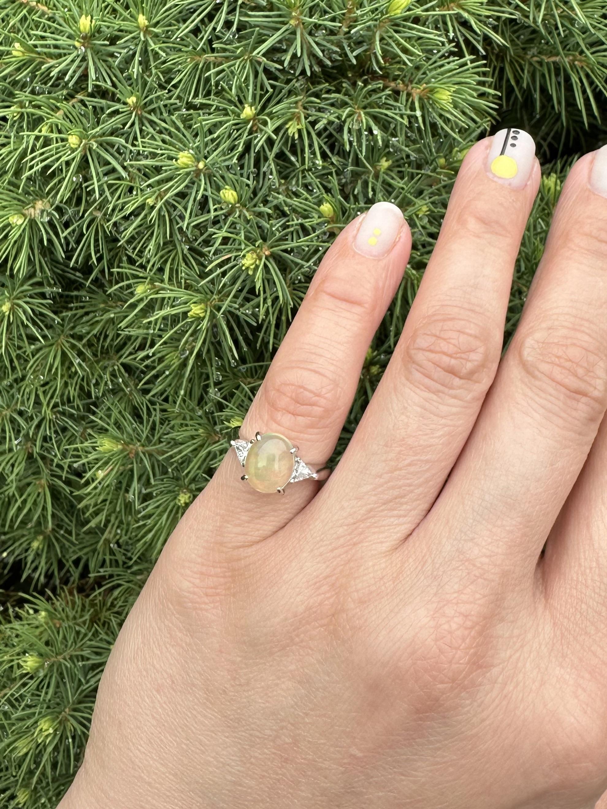 Platinum Colorful Jelly Opal & Trillion cut Diamonds Cocktail Ring Size 4.5 In Good Condition For Sale In Montclair, NJ